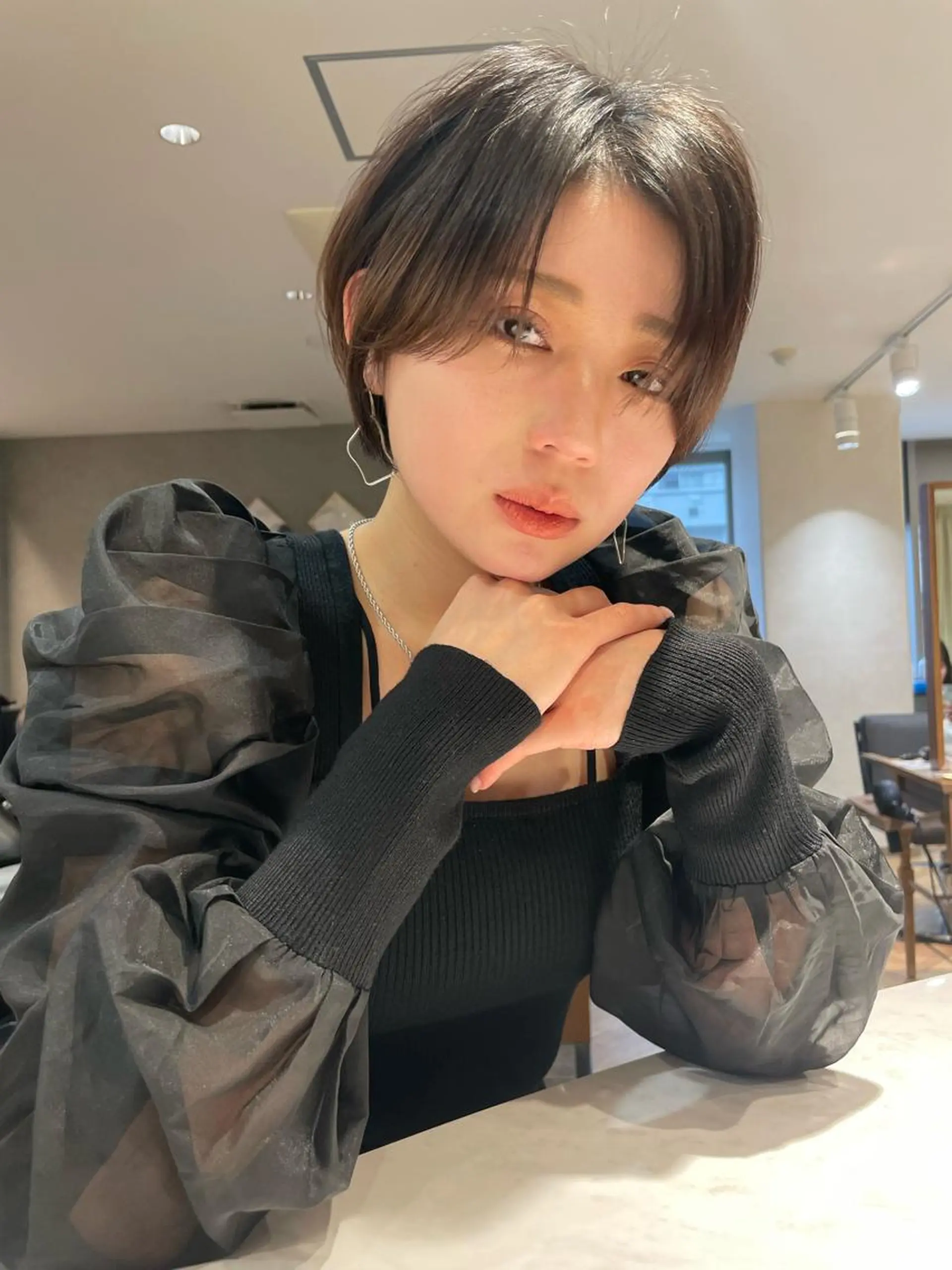 ショート ショートボブ ボブ 顔周りカット ショートヘア 小顔カット 💛うる艶ハイトーン LEON💛のヘアスタイル