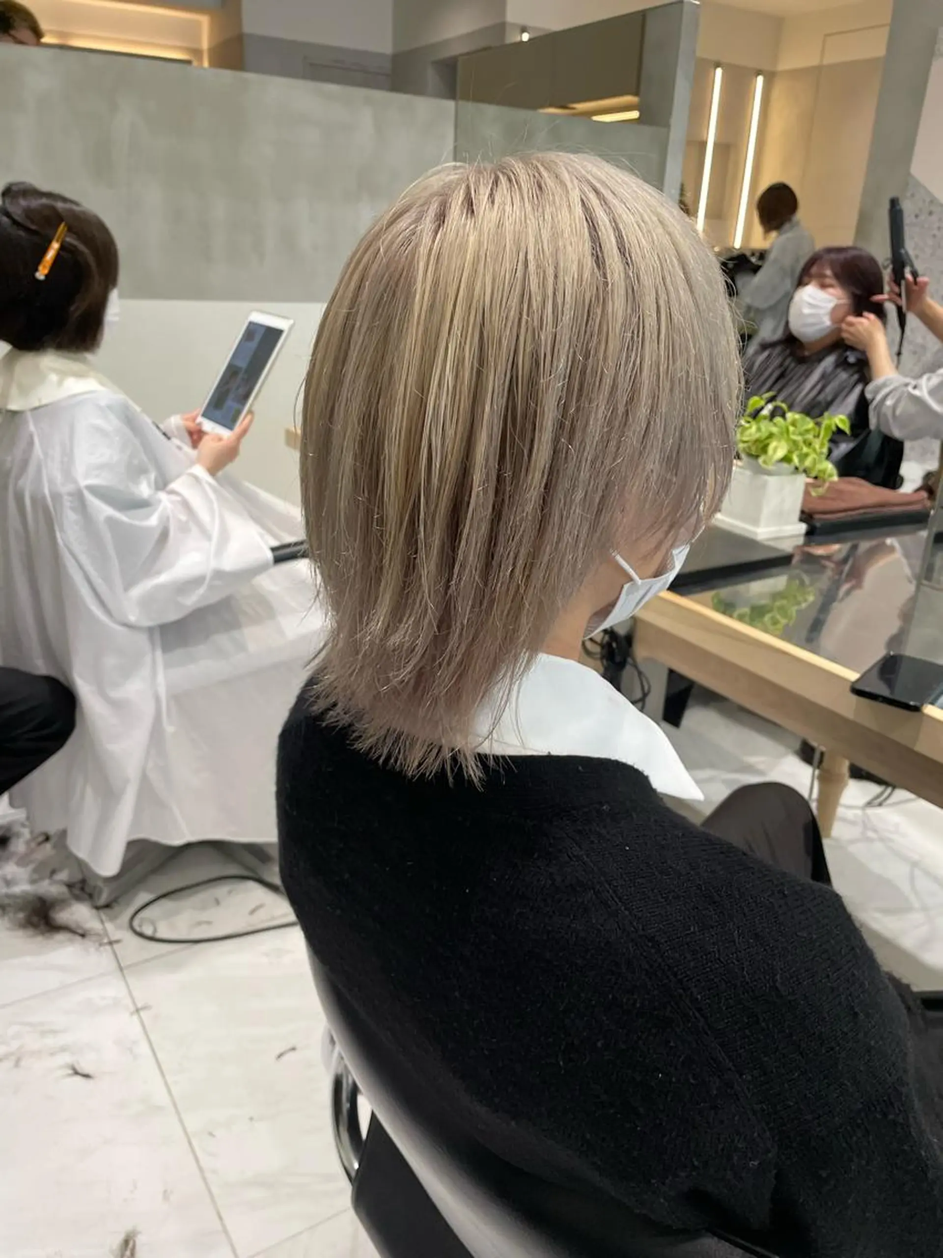 ショート ヘアカラー トリートメント ヘッドスパ ヘアセット 透明感ブリーチ カラー✨有坂映哉のヘアスタイル