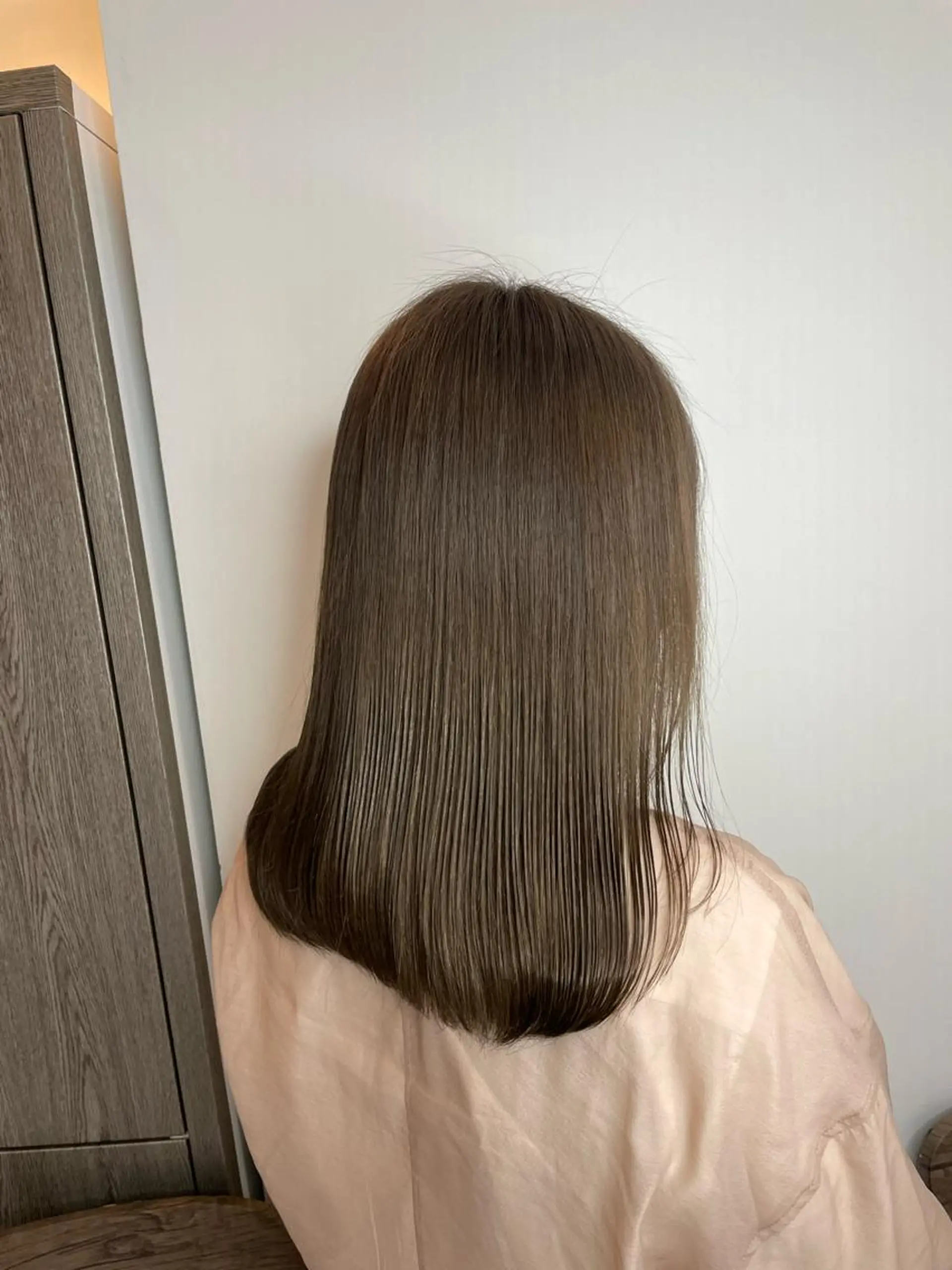 セミロング カット ヘアカラー ヘアセット 🌻透明感韓国🌻 横山隆之介のヘアスタイル