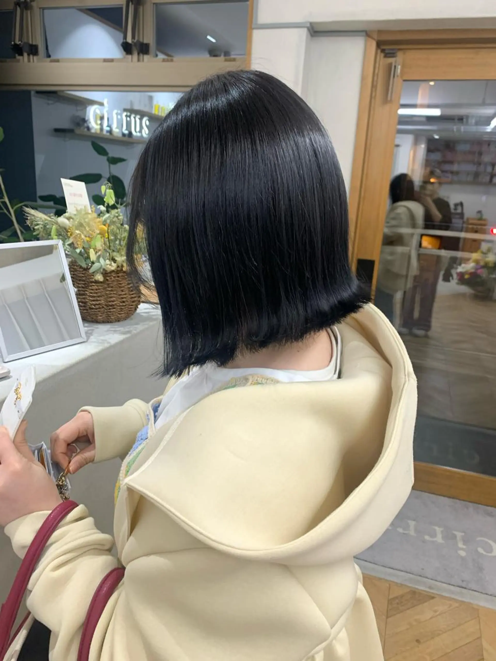 ショート カラー ブリーチ cirrus🕊 韓国ヘア♡山縣あかりのヘアスタイル