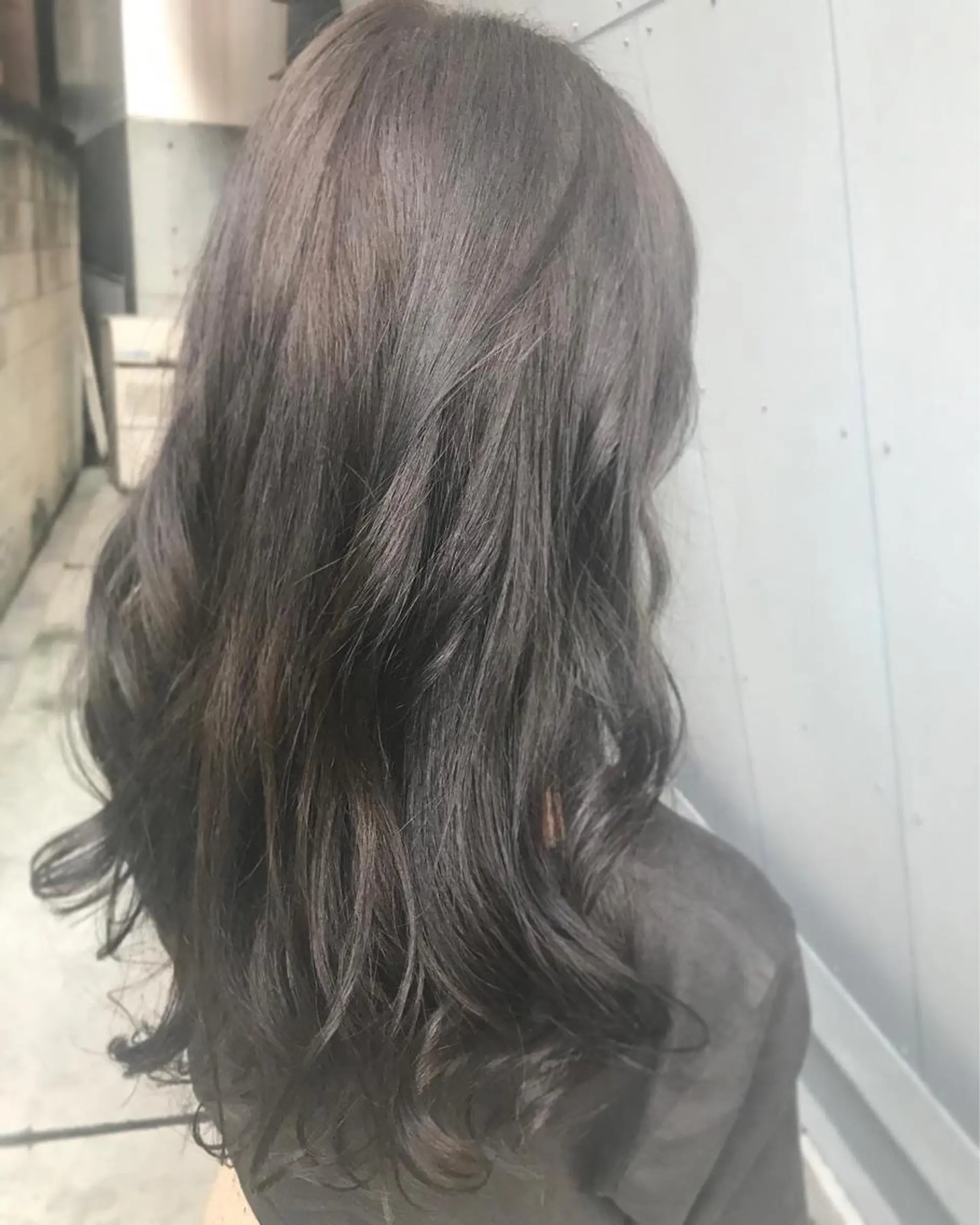 ロング アッシュ アッシュグレー アッシュグレージュ カット ヘアカラー トリートメント ルミナスヘアー-LUMINOUS HAIR -所属・悩める癖毛の救世主✨ 🫧あべタクヤ🫧のヘアスタイル