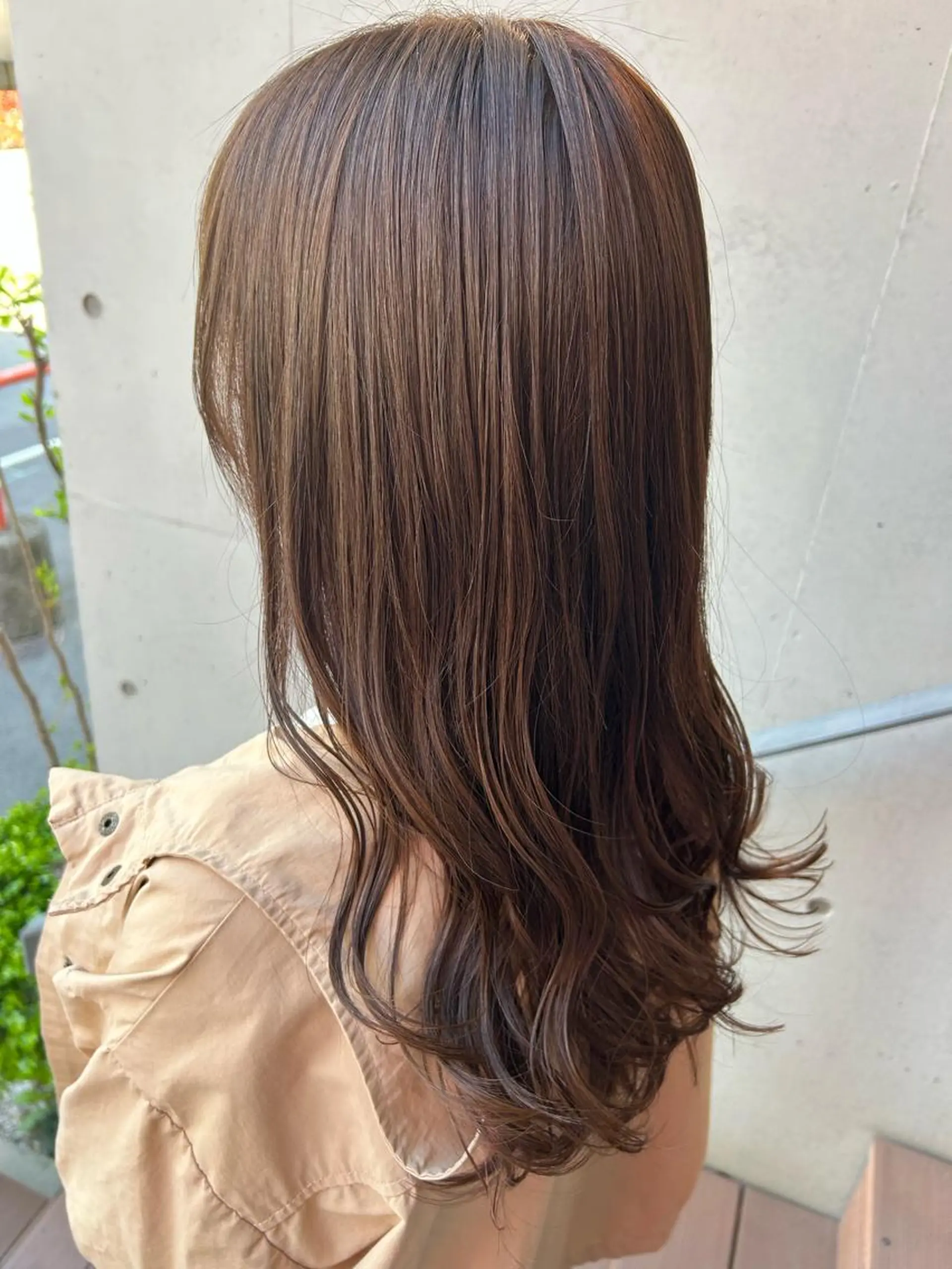ロング カット ヘアカラー 浅倉栞 /透明感カラーのヘアスタイル