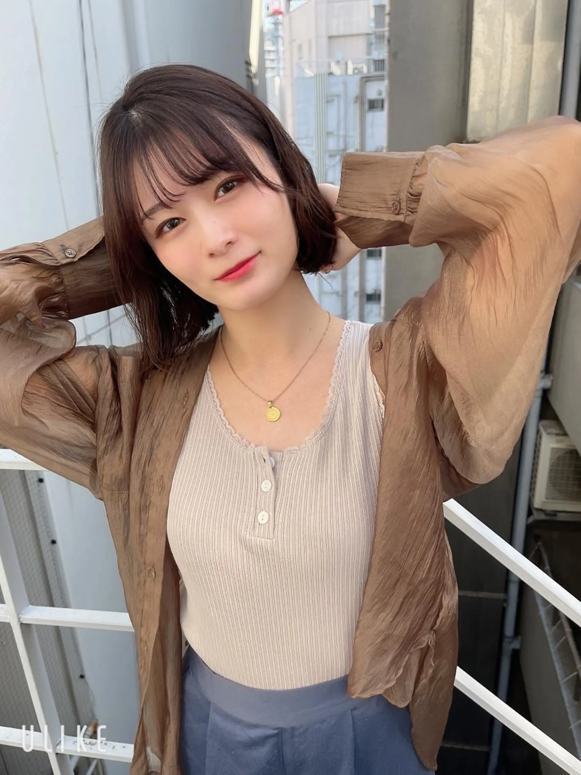 ミディアム 海外レイヤー 鯉渕のヘアスタイル