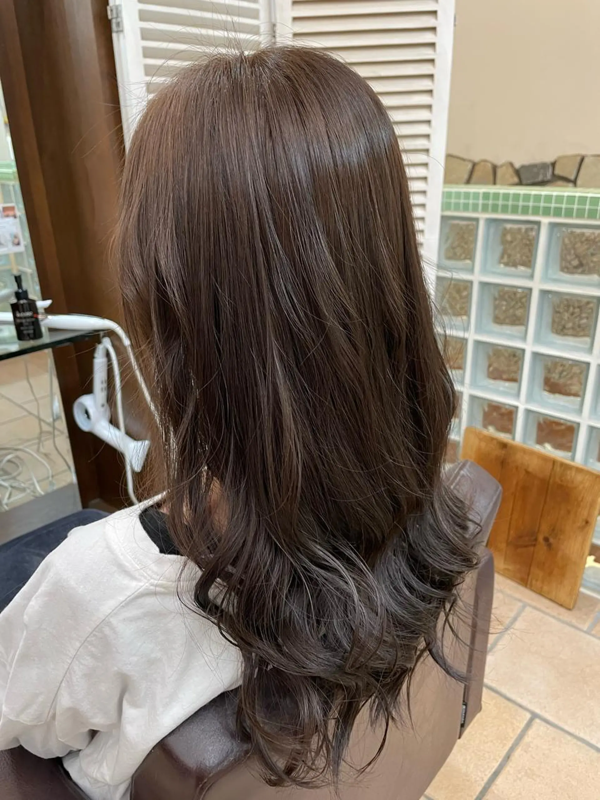 ロング ヘアカラー みねお なぎさのマツエク・マツパデザイン