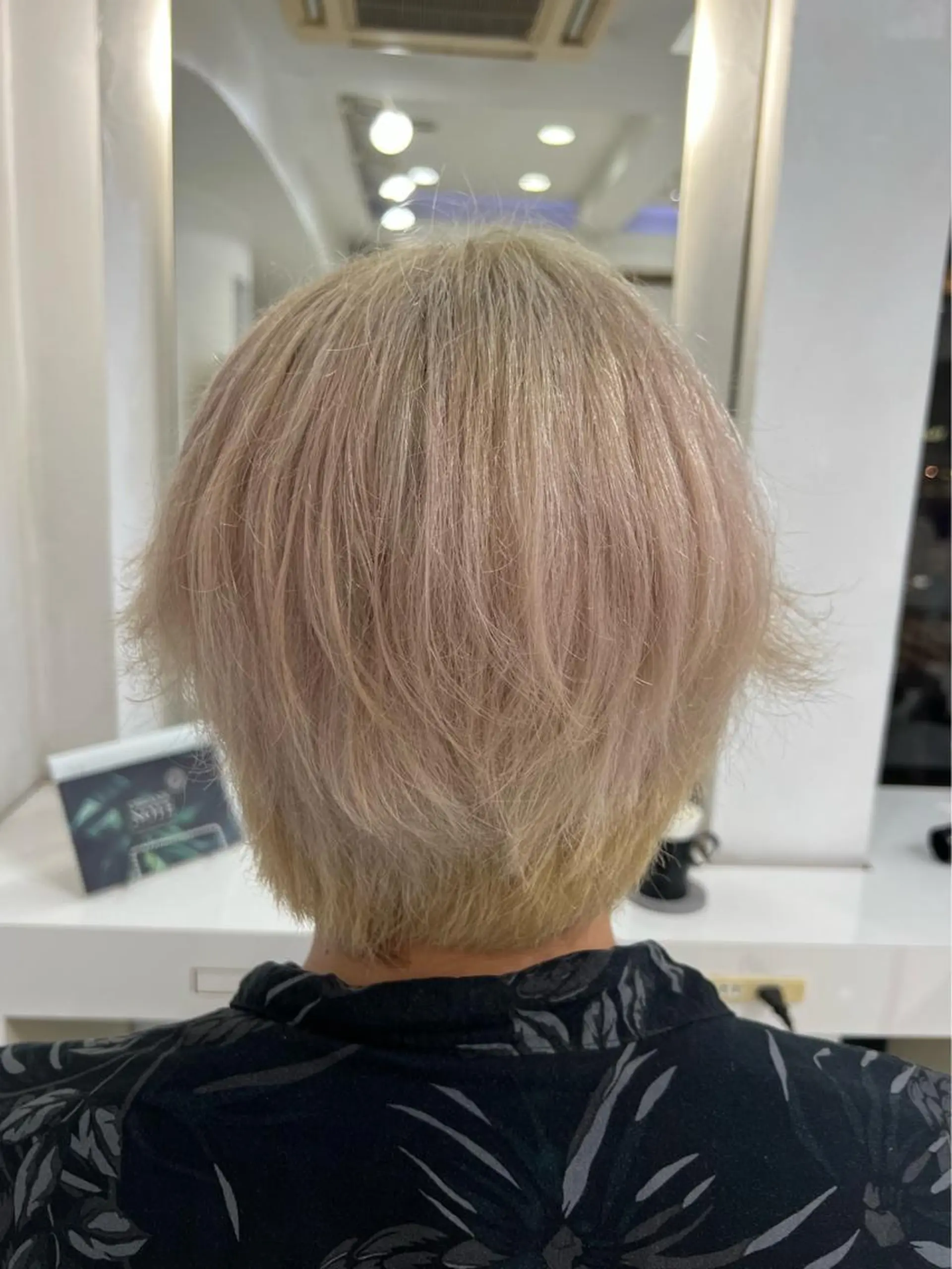 メンズ ヘアカラー トリートメント 髪質改善サロン Avelle（アヴェル）所属・ヘアケアマイスター 🫧美髪特化🫧中西のヘアスタイル