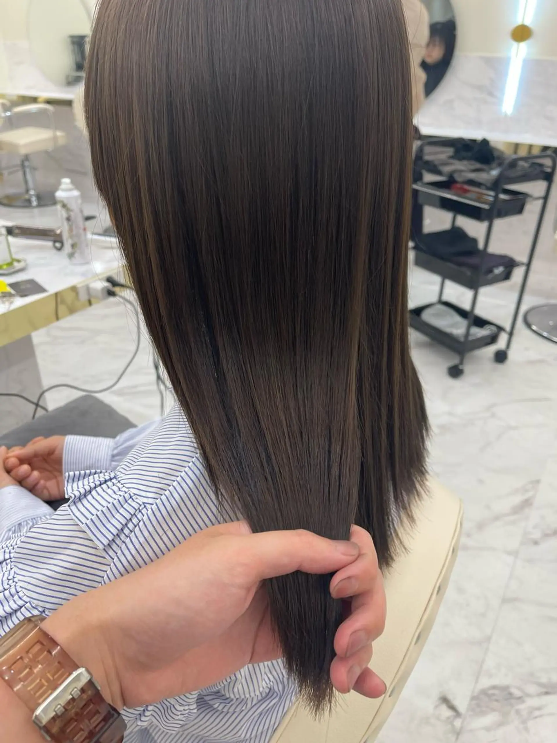 セミロング カット 縮毛矯正 トリートメント シンタニ ナオトのヘアスタイル