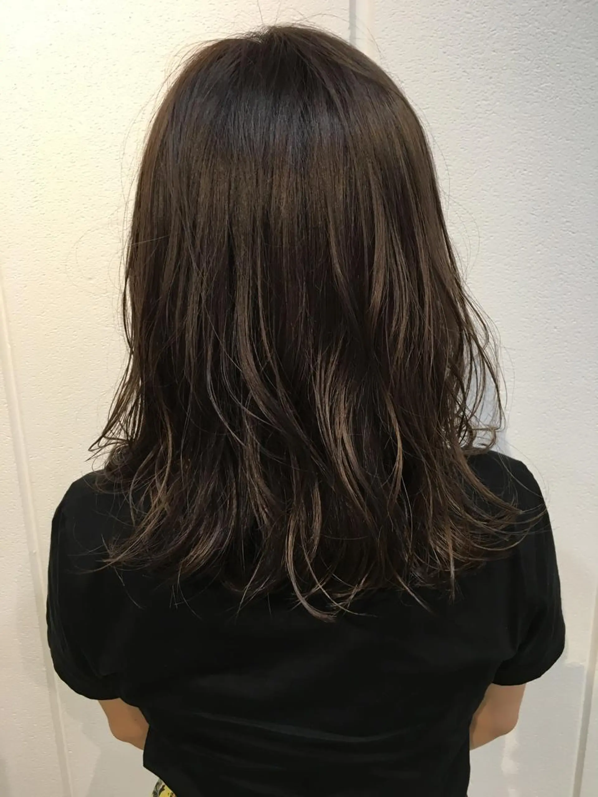 ミディアム カラー 店長　鍜治本 颯太のヘアスタイル