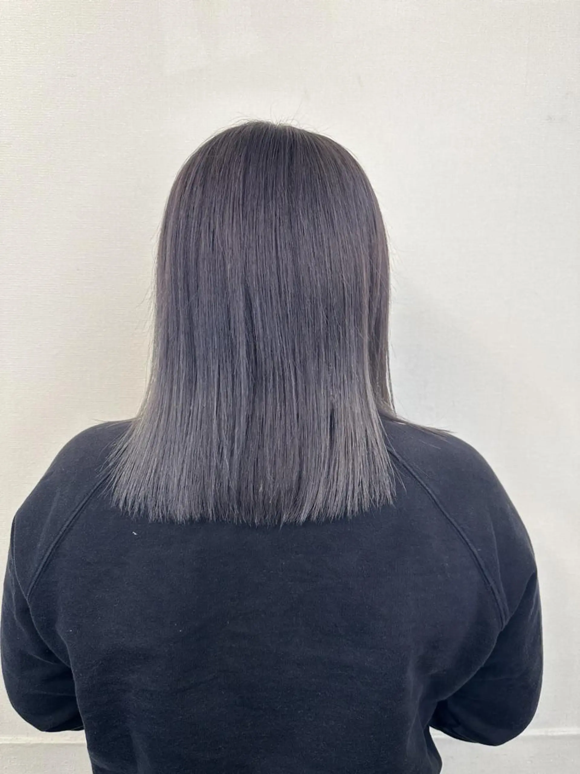 ミディアム 崎山 瑠依のヘアスタイル