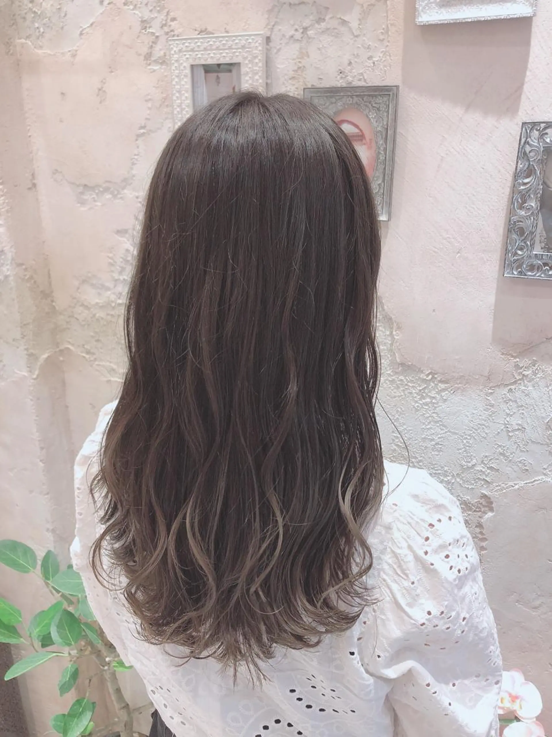 ミディアム アッシュ カット ヘアカラー トリートメント 代表山口ひな 髪質改善のプロのヘアスタイル