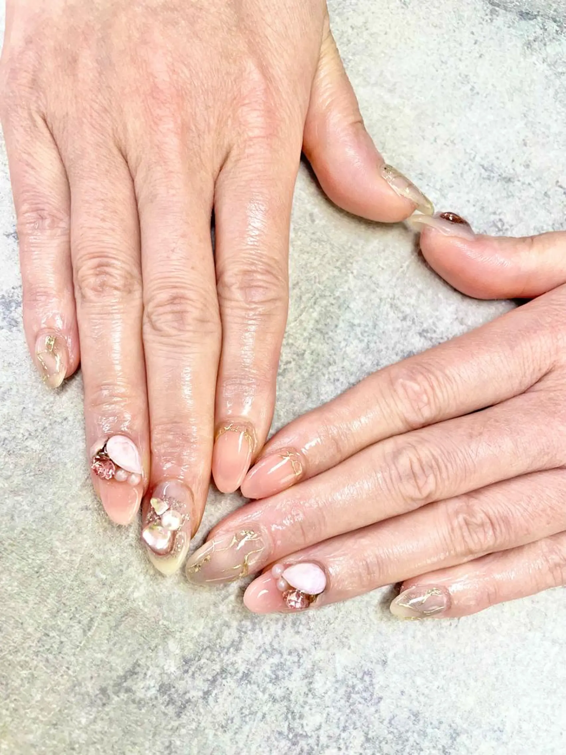 ネイル アートネイル ジェルネイル ニュアンスネイル オフィスネイル ピンク ハンドネイル ハンドケア FASTNAIL PLUS 新宿店のネイルデザイン