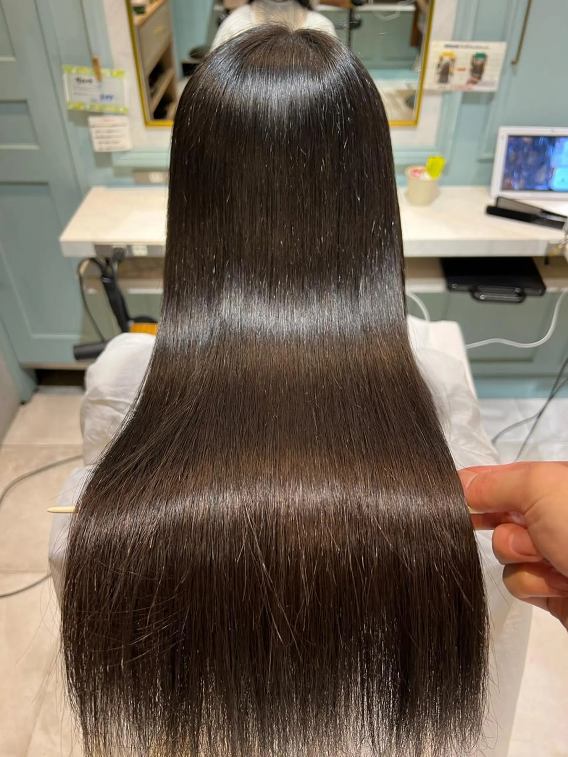 ロング カット 縮毛矯正 小口 晃のヘアスタイル