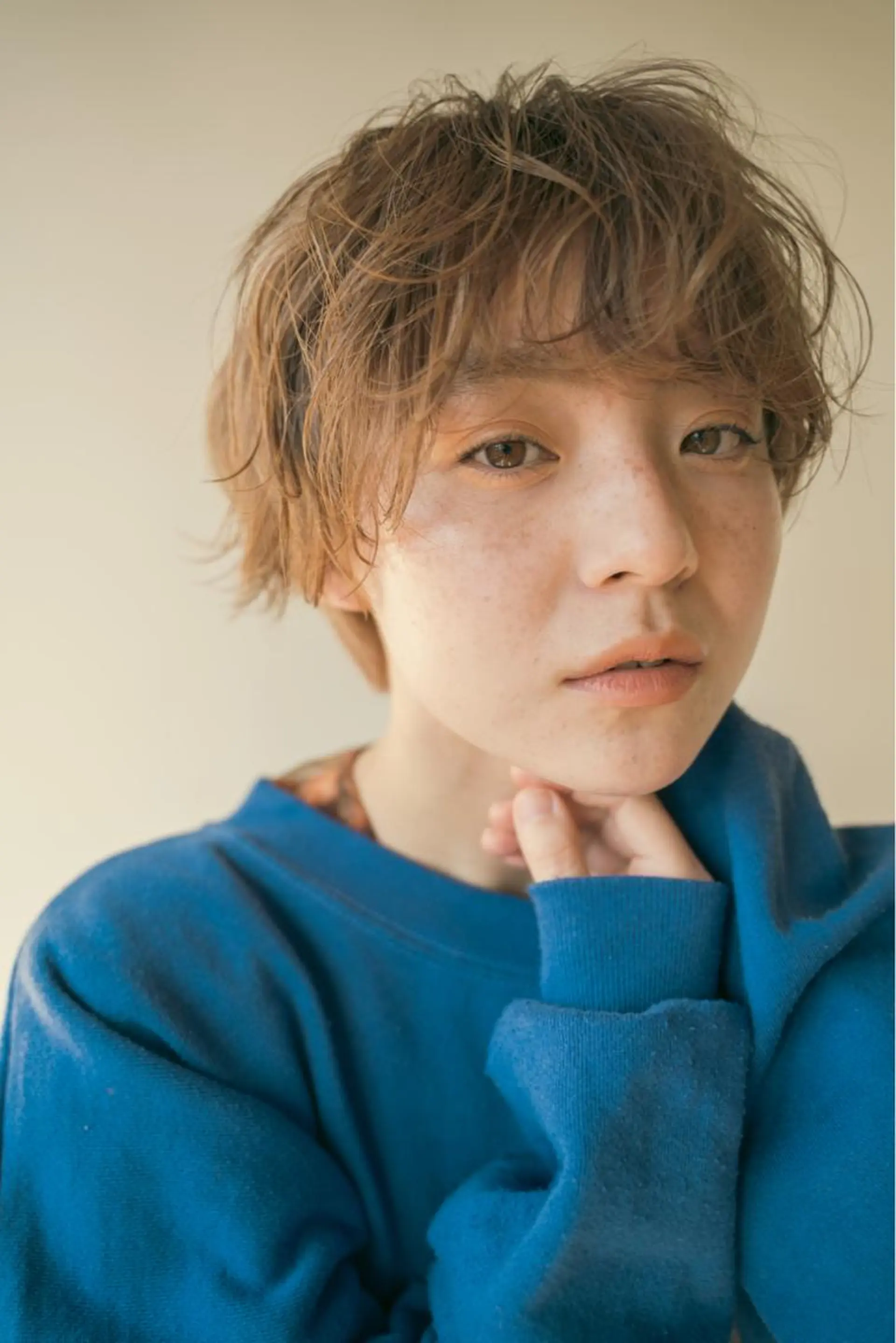 ショート カラー パーマ ヘアアレンジ ネイル マツエク・マツパ アイブロウ 前髪パーマ/割れ癖 /レイヤー/駅近のヘアスタイル