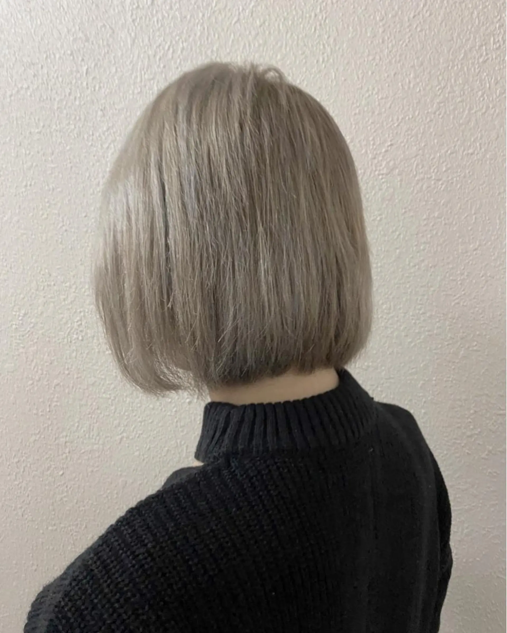 ショート カラー ブロンド シルバー メンズサロンFM(エフエム)所属・ゴトウ ガクのヘアスタイル