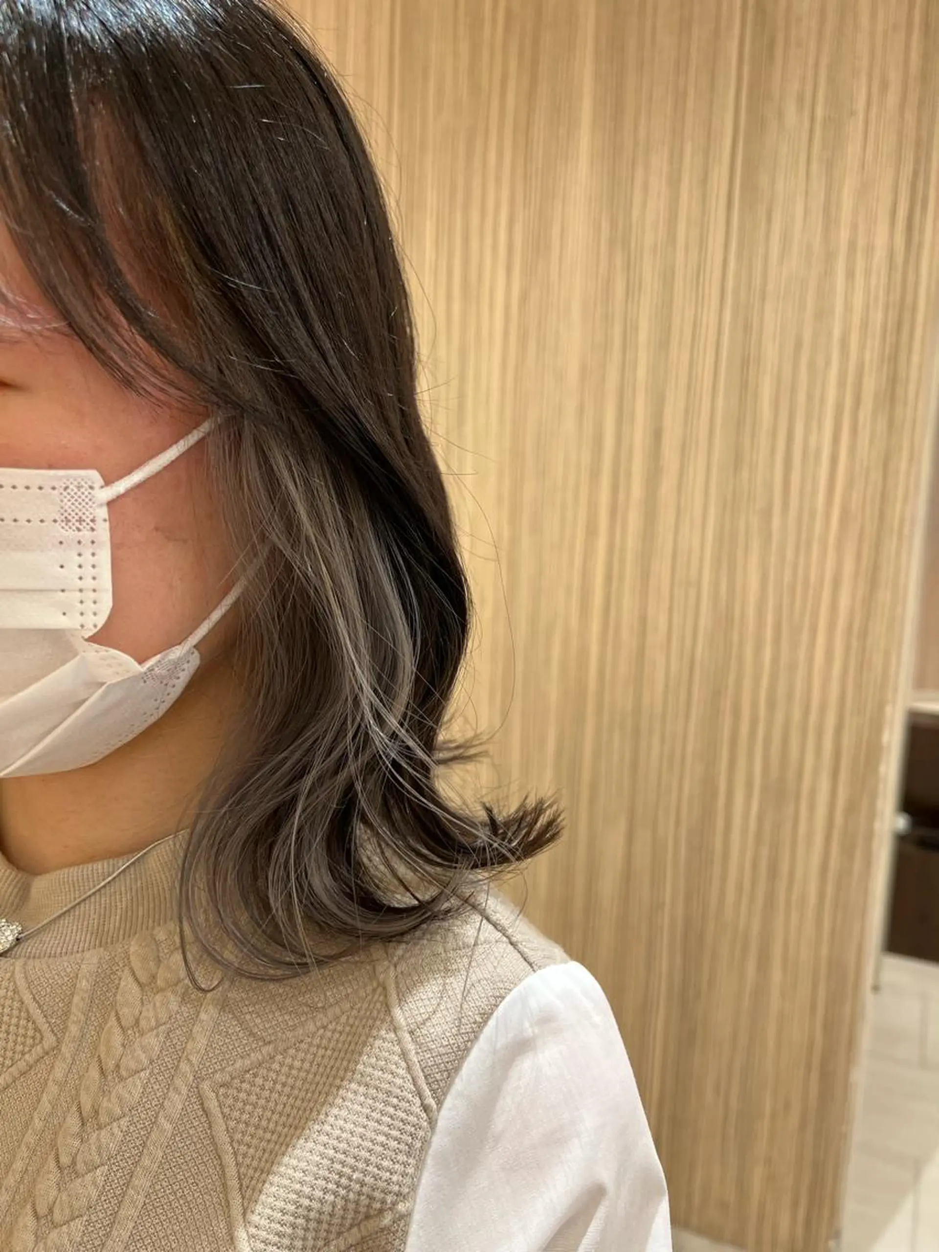 カラー ブリーチ 久永 菫のヘアスタイル