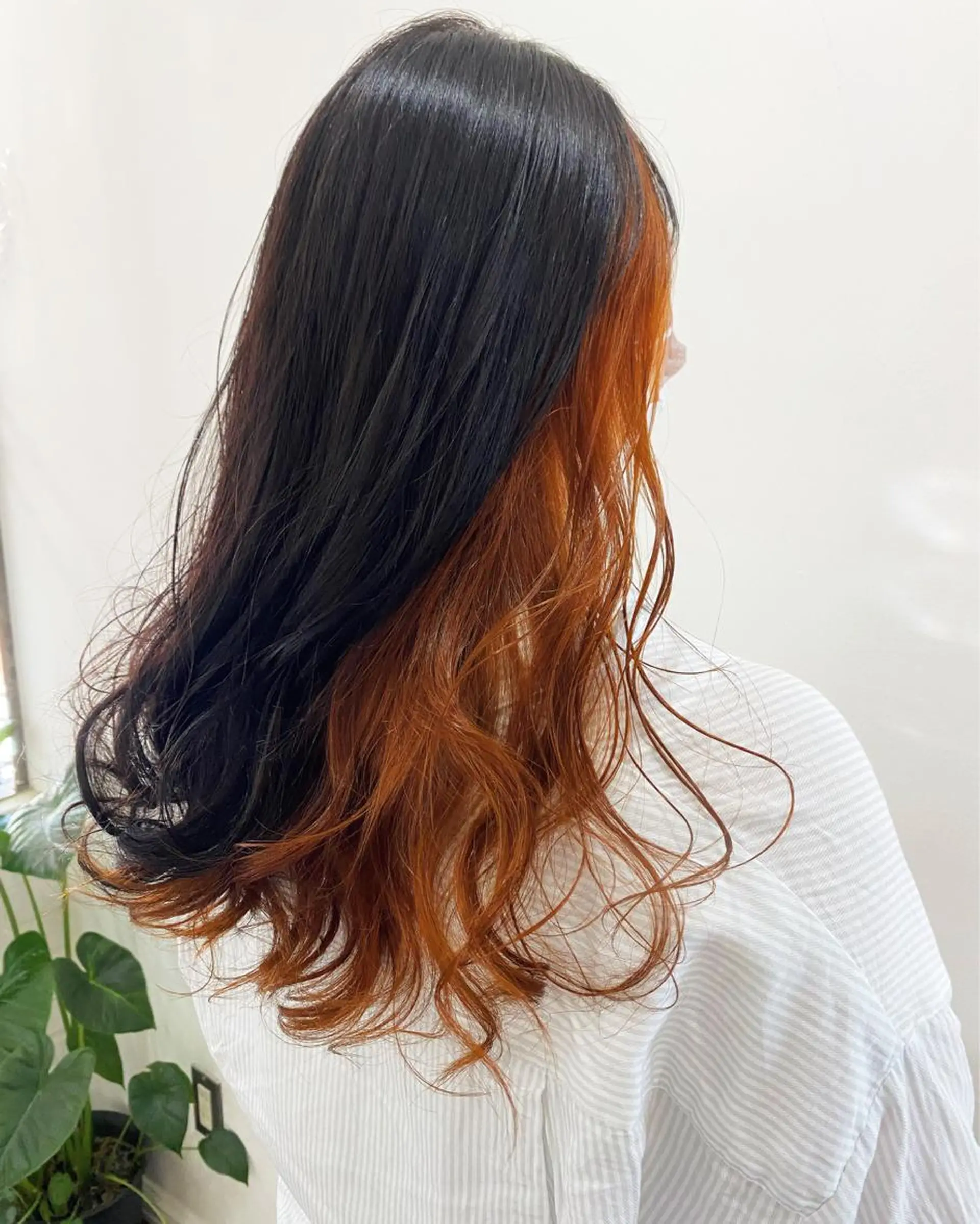 ロング カラー インナーカラー オレンジ カット ヘアカラー フラム所属・WATANABE MISAKIのヘアスタイル
