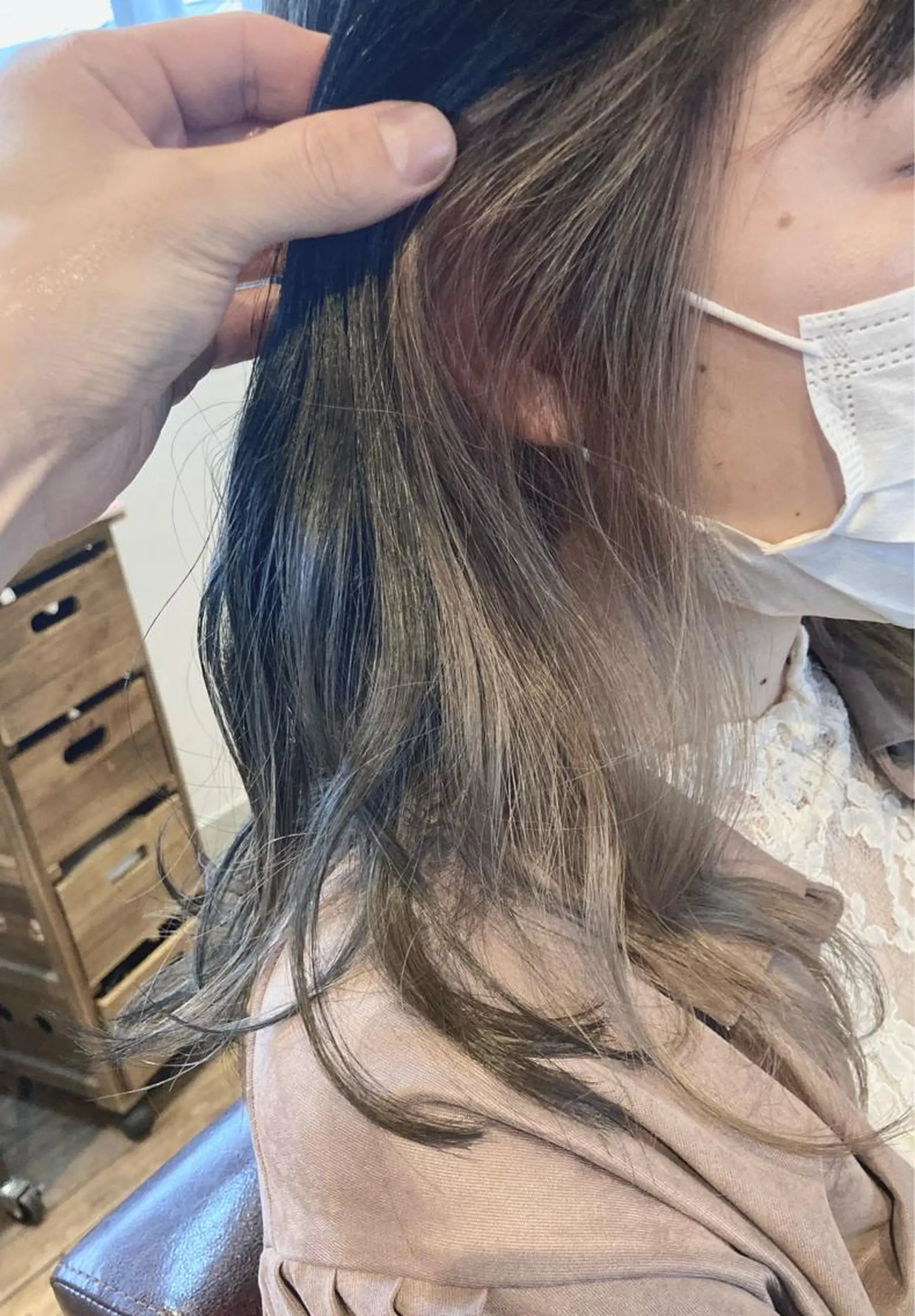 ロング タカツド ユウキのヘアスタイル