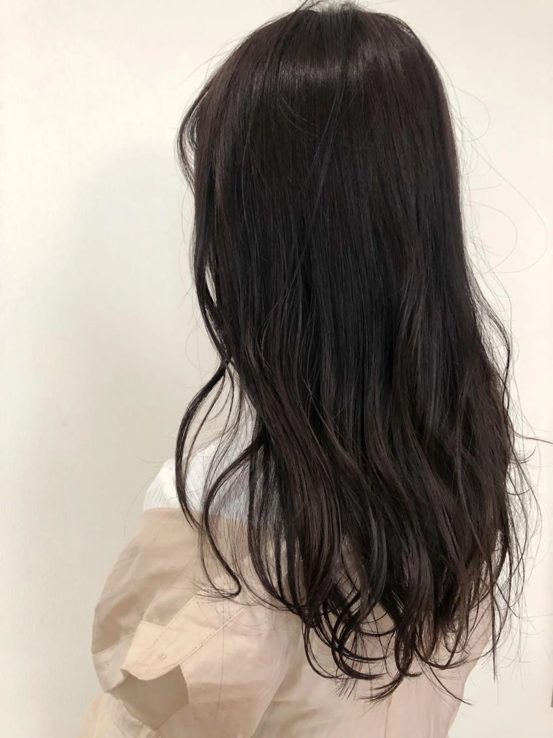 セミロング カラー カット 相原 美咲のヘアスタイル