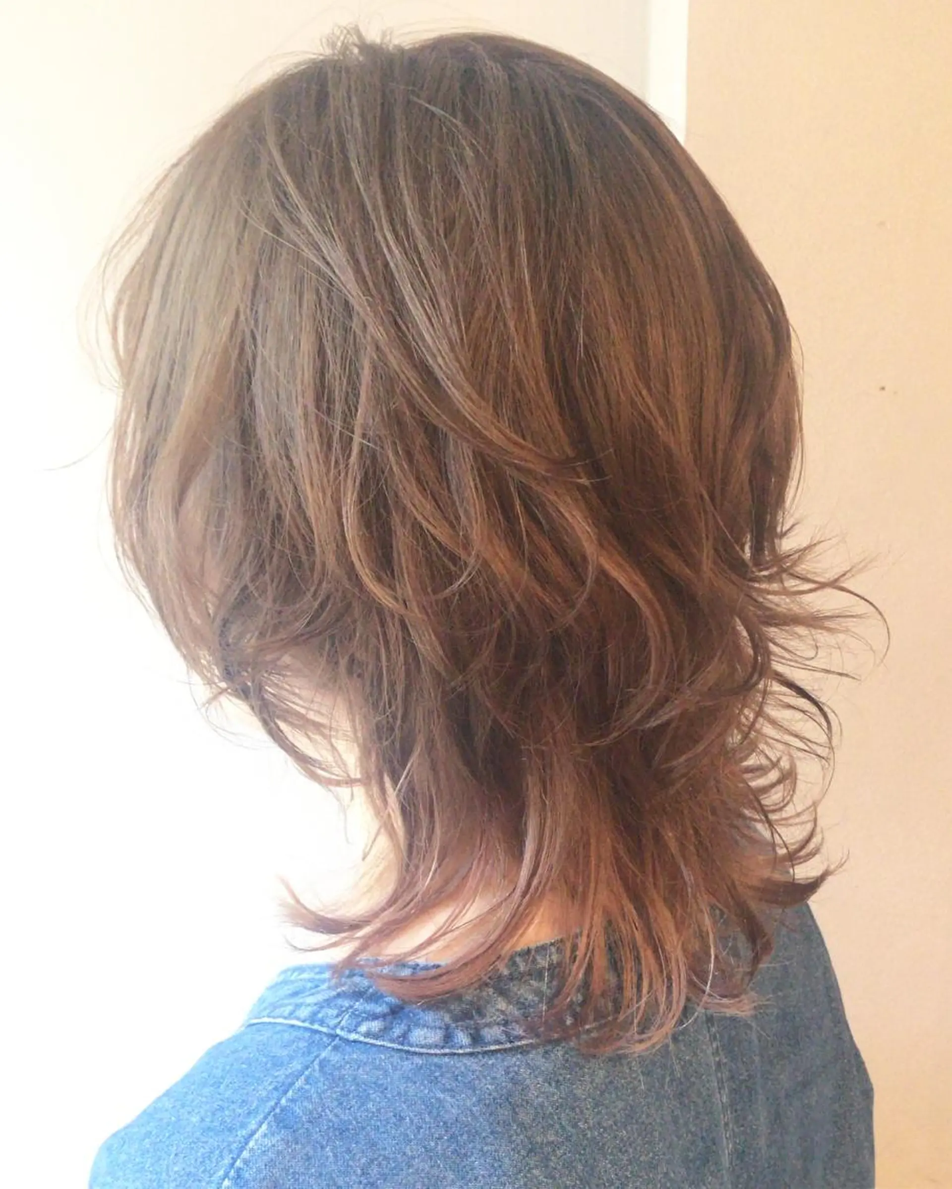 ミディアム カラー レイヤーカット ウルフカット Neolive Cava 相模大野店所属・sola: neoliveのヘアスタイル