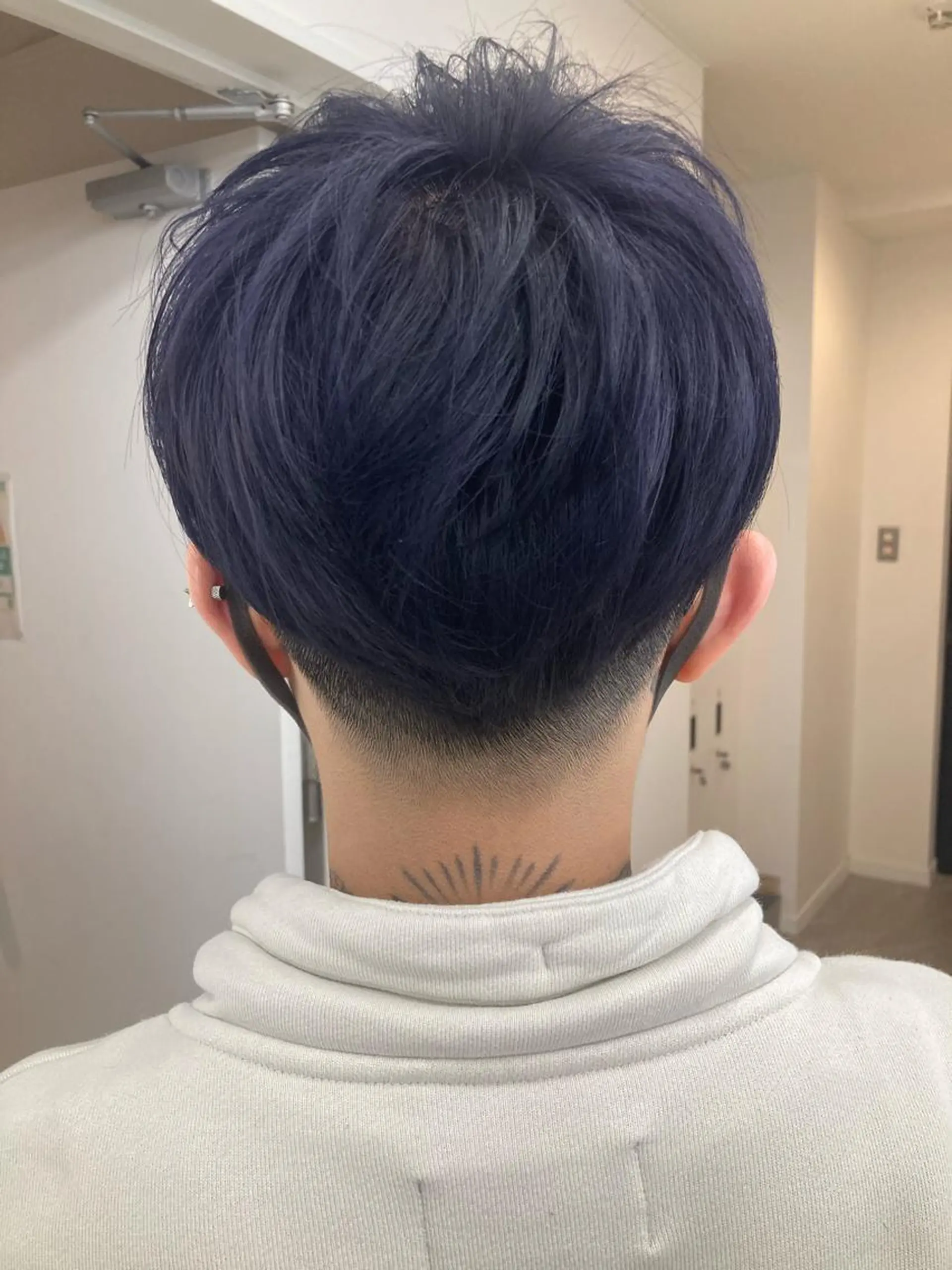 ショート カラー メンズ ヘアカラー ポミエ恵比寿所属・🤎口コミ5.0 カラー好評🤎KENのヘアスタイル