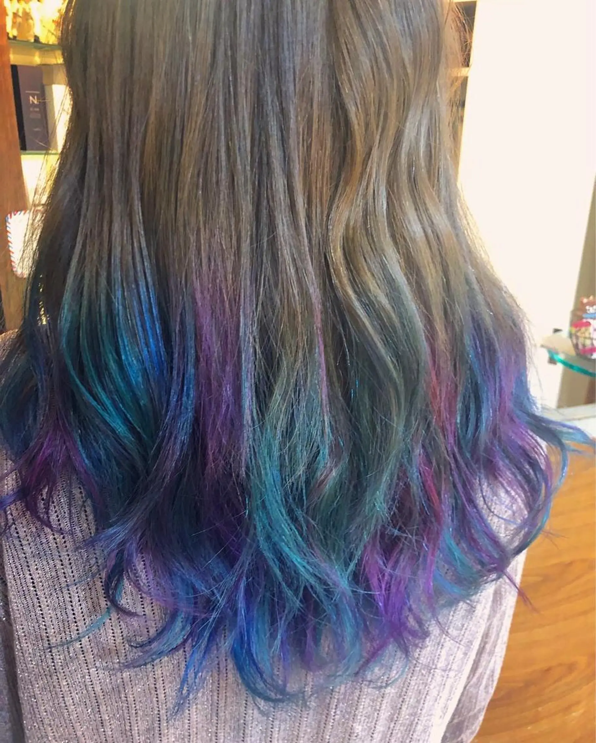 セミロング カラー ショートボブ アッシュ バレイヤージュ ミストバング ベージュカラー カット ヘアカラー トリートメント 原宿サロン代表 デザインカラー伊藤卓のヘアスタイル