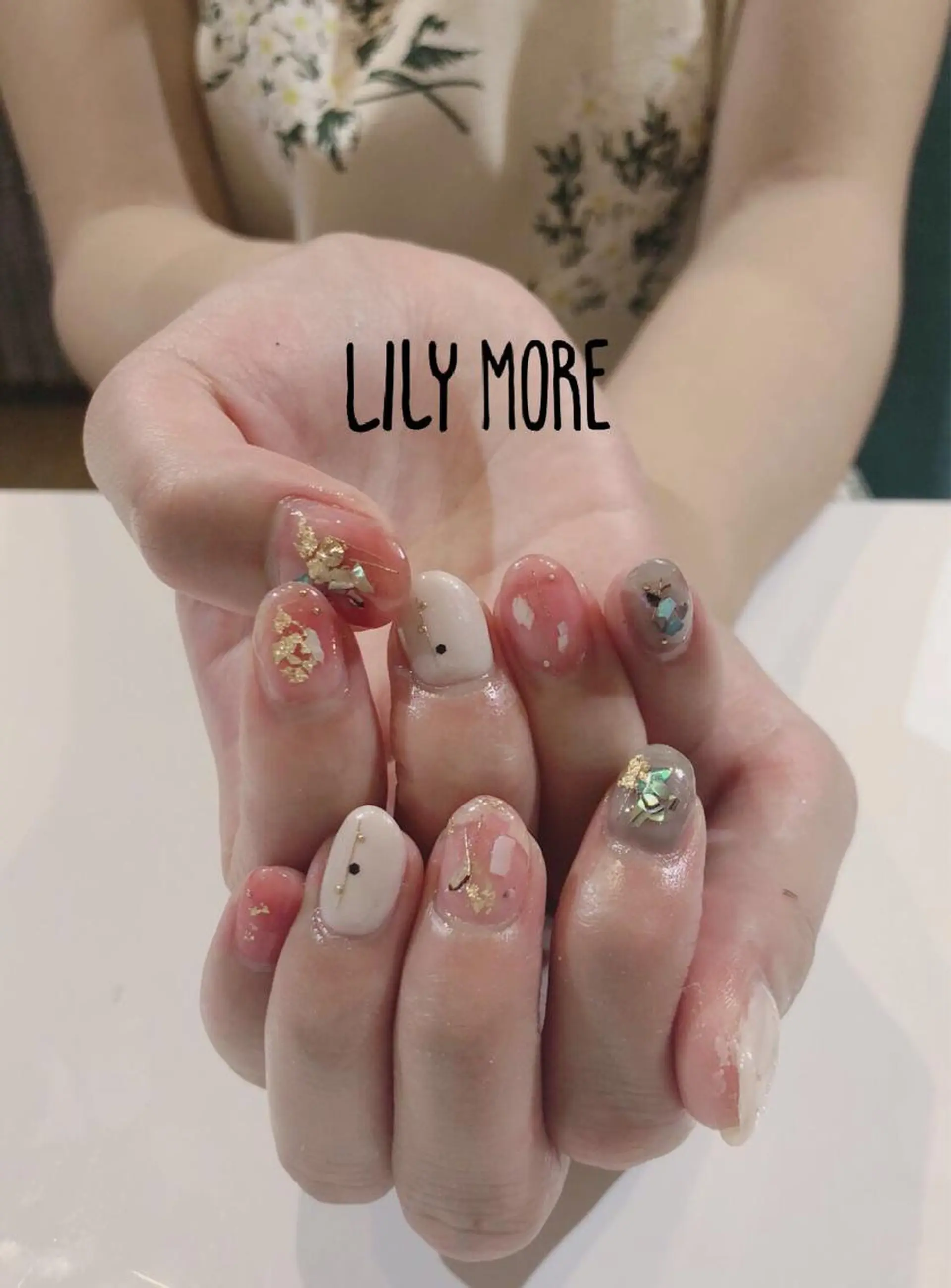 ネイル ニュアンスネイル Lily closetのネイルデザイン