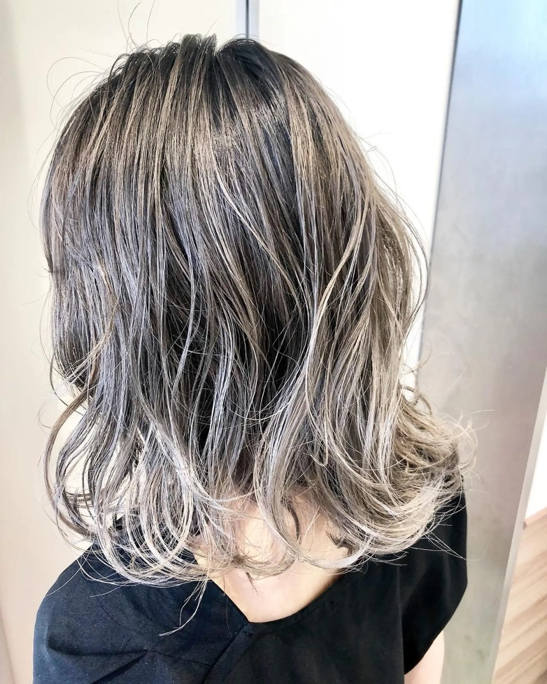 カラー Ash 店長 山下達也のヘアスタイル