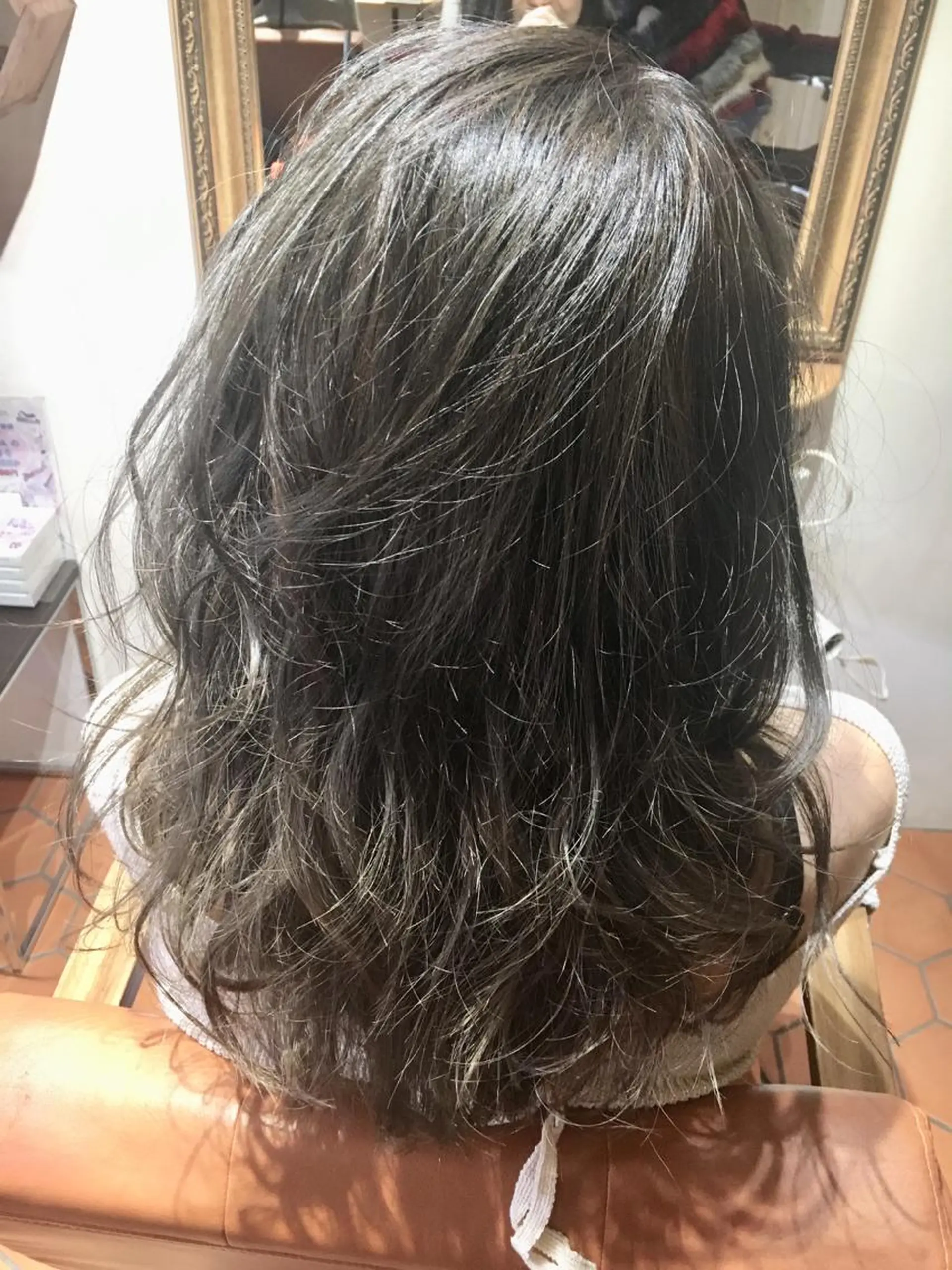 セミロング カラー ヘアアレンジ カット ヘアカラー トリートメント カラーワールドカンナヘアーメゾン所属・北出 沙也加のマツエク・マツパデザイン