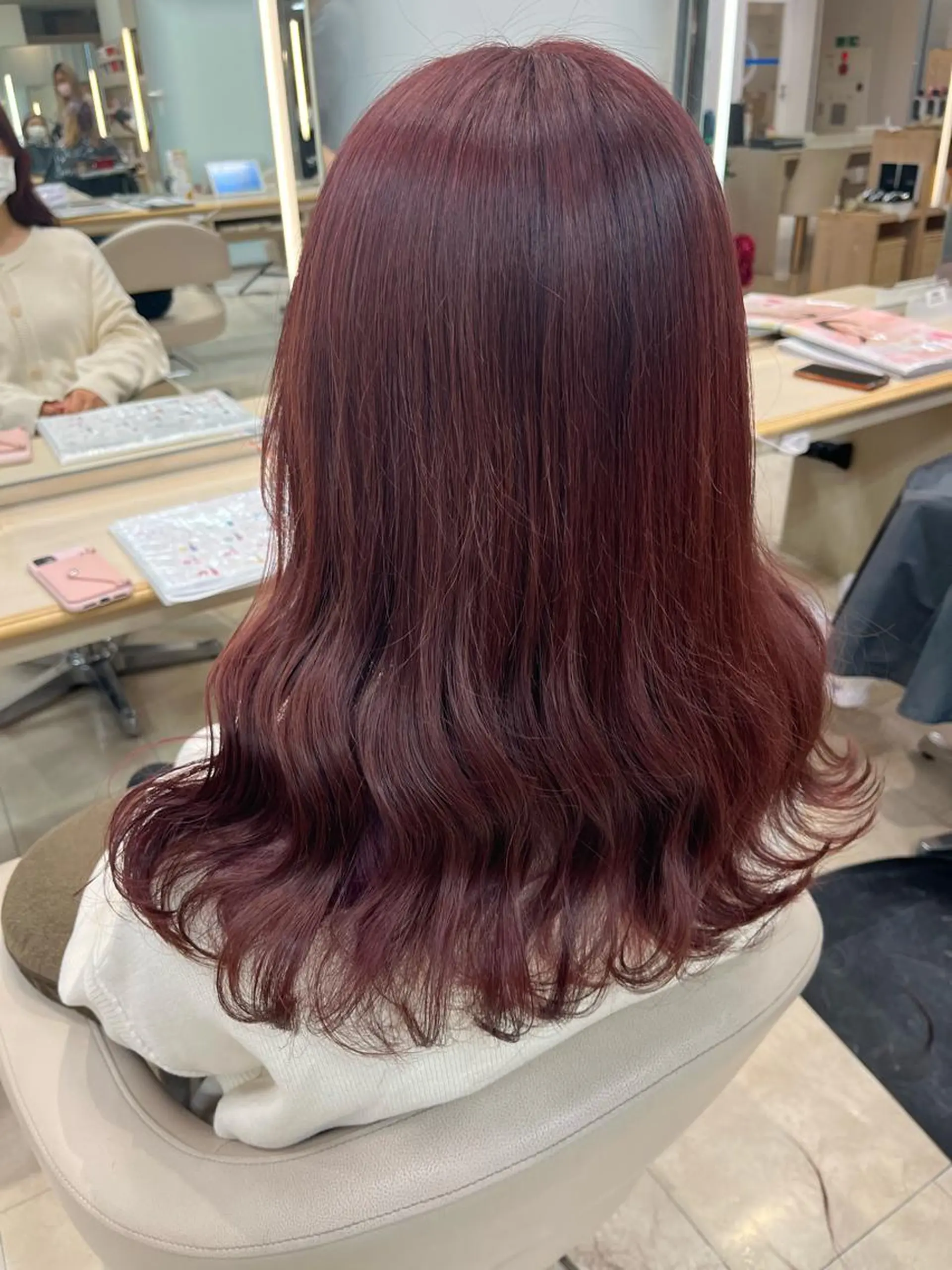 ミディアム カラー カット ヘアカラー トリートメント m i k u🕊️ 韓国レイヤー/暖色のヘアスタイル