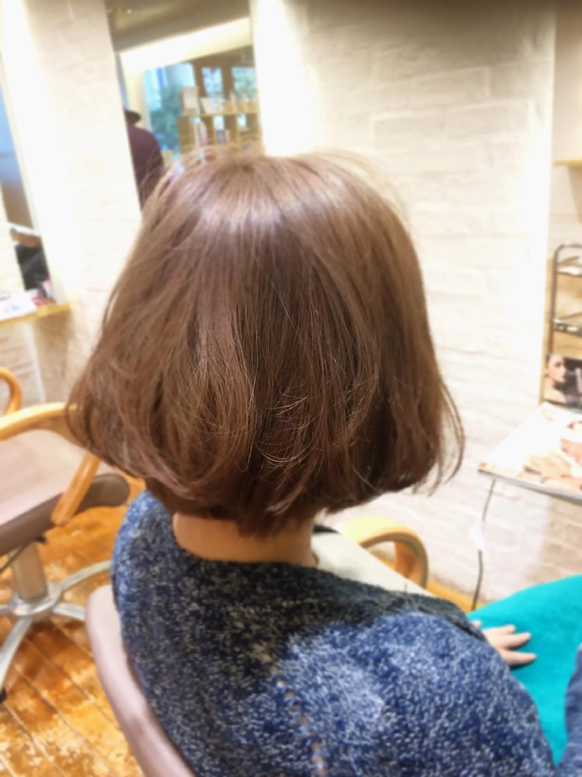 ミディアム カラー アッシュ 透明感カラー 加藤 あやみのヘアスタイル