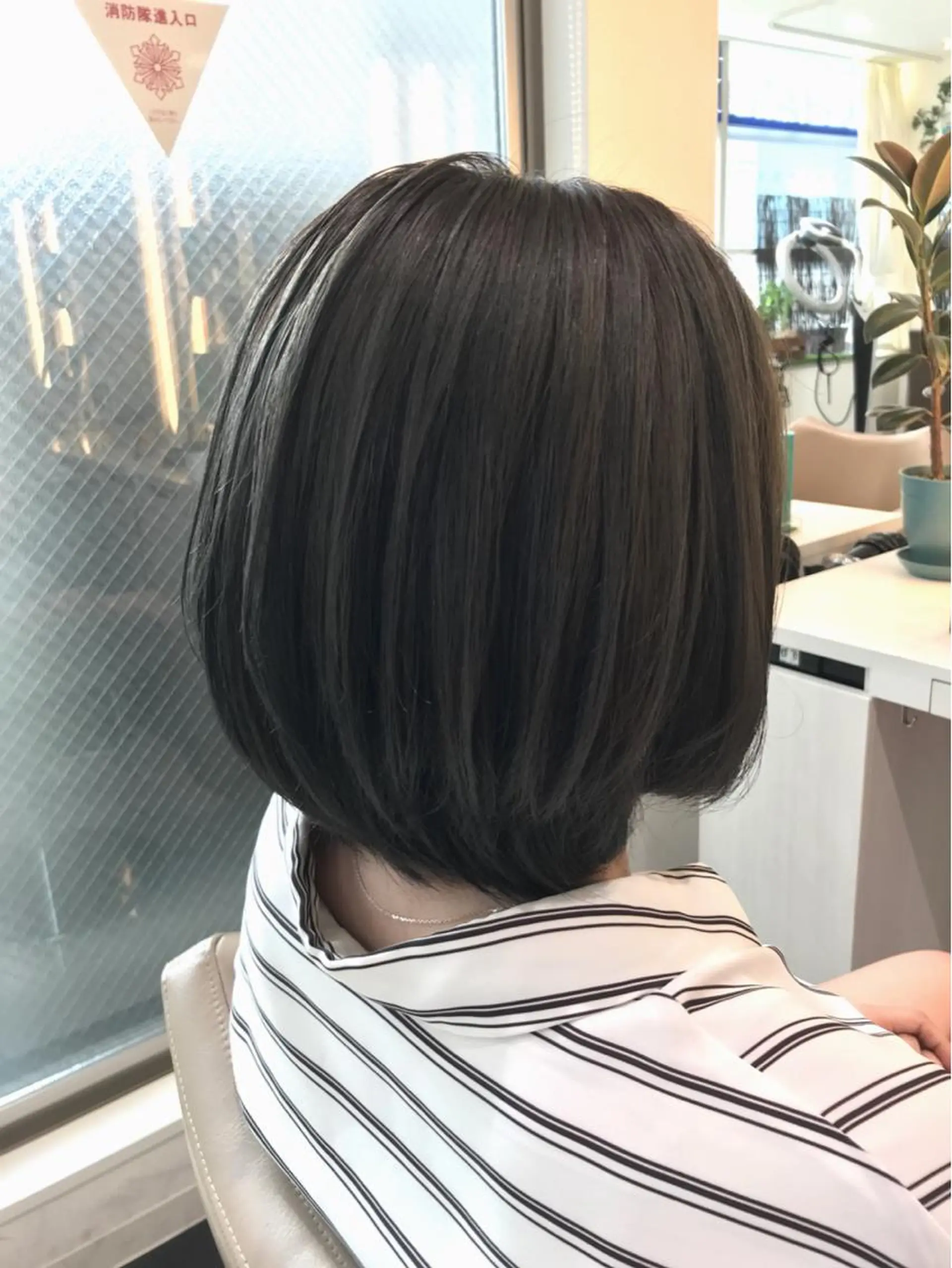 ショート カラー ブリーチ ケアブリーチ 透明感カラー 山崎俊輔/髪質改善 /バレイヤージュのヘアスタイル