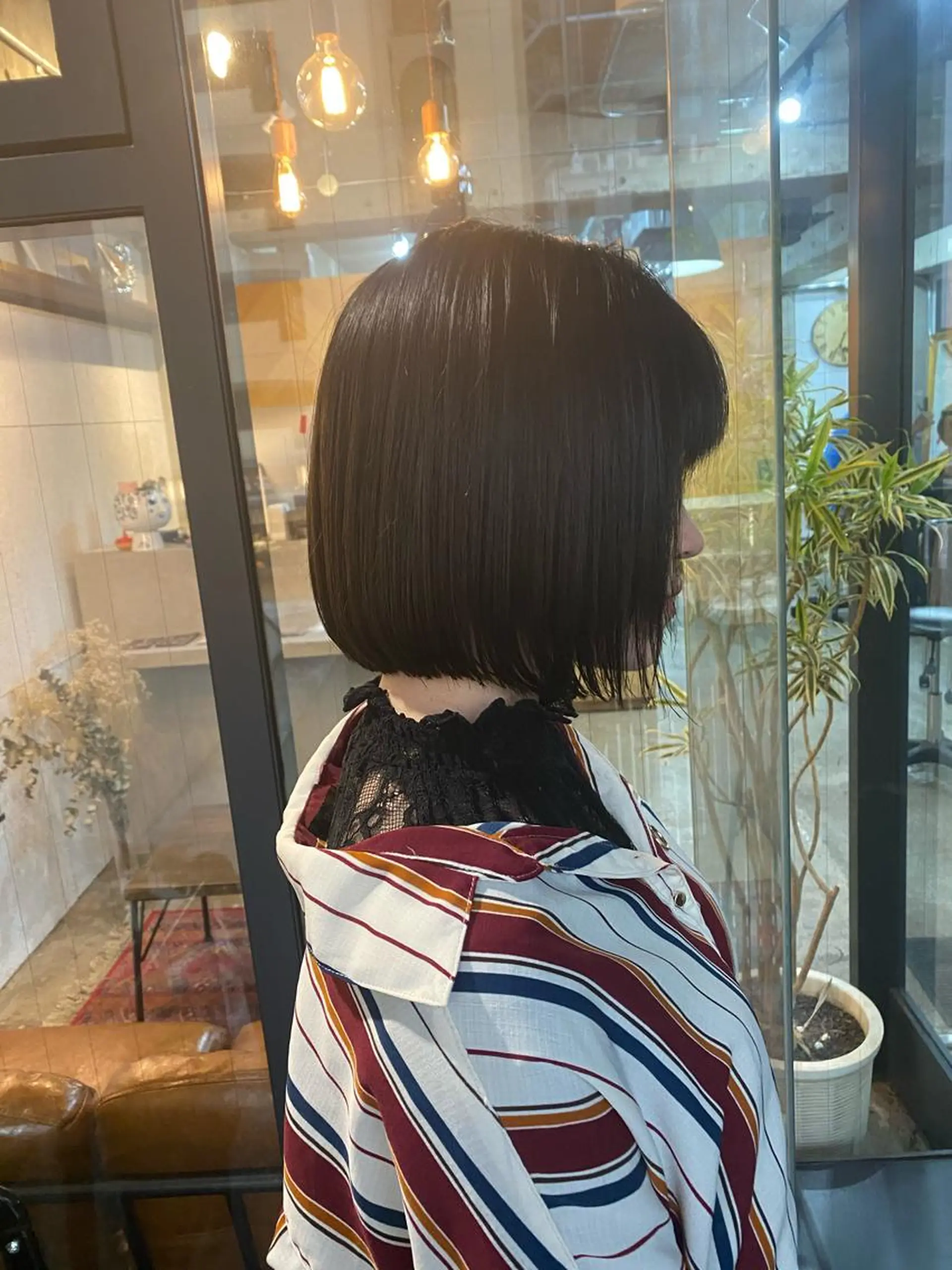 ショート カラー ネイル マツエク・マツパ ボブ カット トリートメント 中山 天地のヘアスタイル