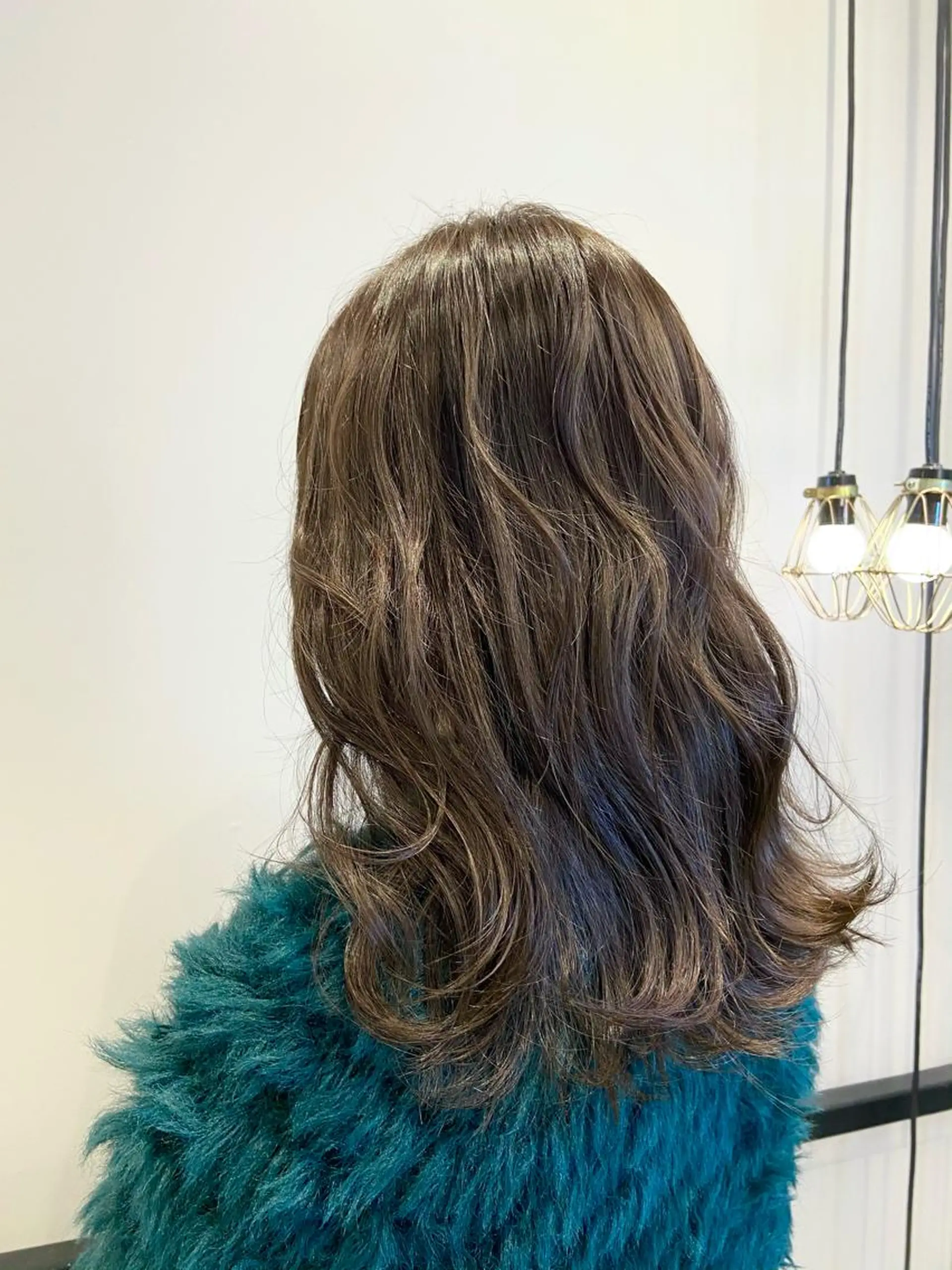 セミロング カラー ヘアカラー トリートメント 🫧透明感カラー /縮毛☘️豊嶋龍佑のヘアスタイル