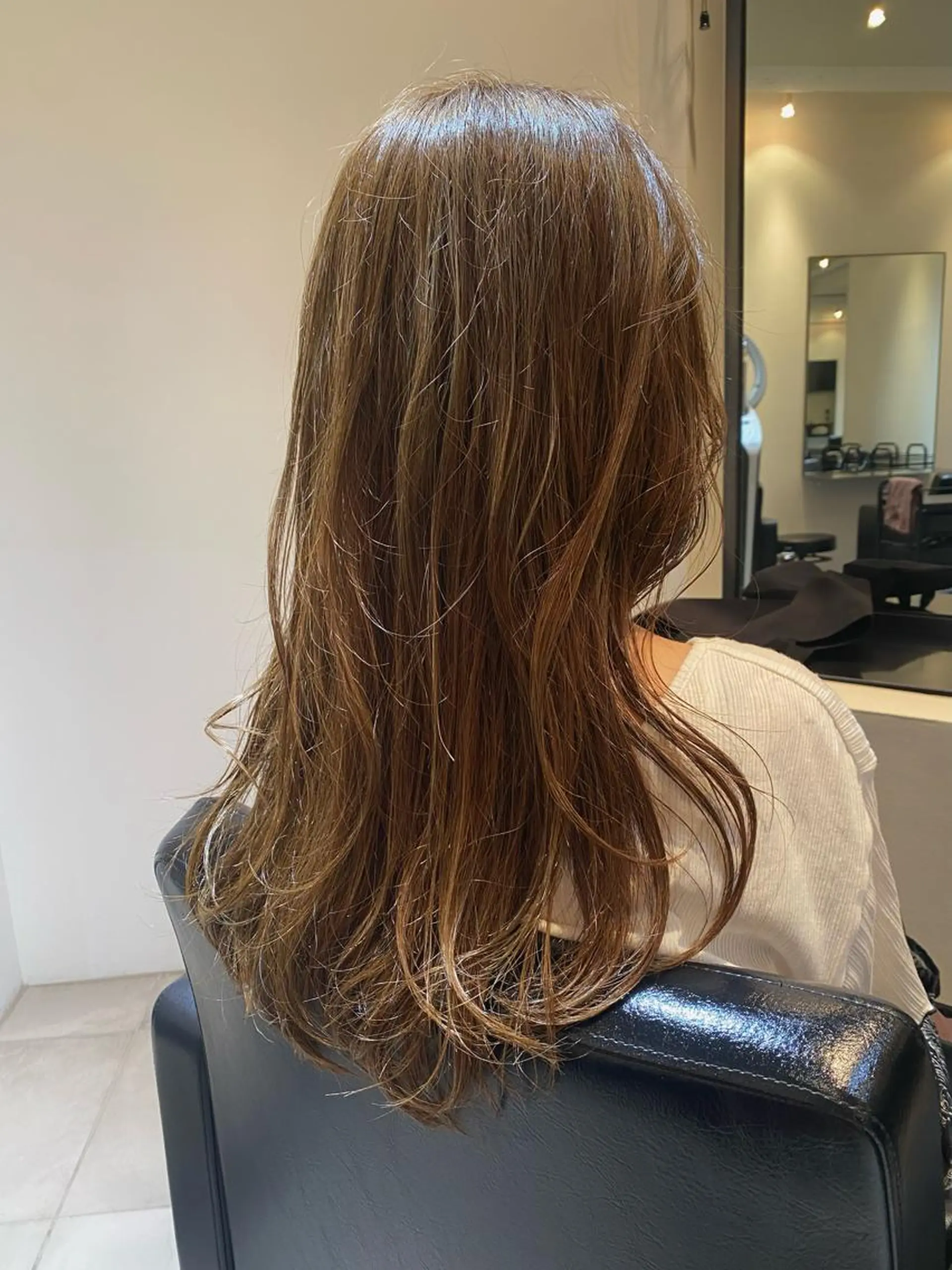 ロング カラー ヘアカラー Tomoka🐶🌟 似合わせカット✂︎のヘアスタイル