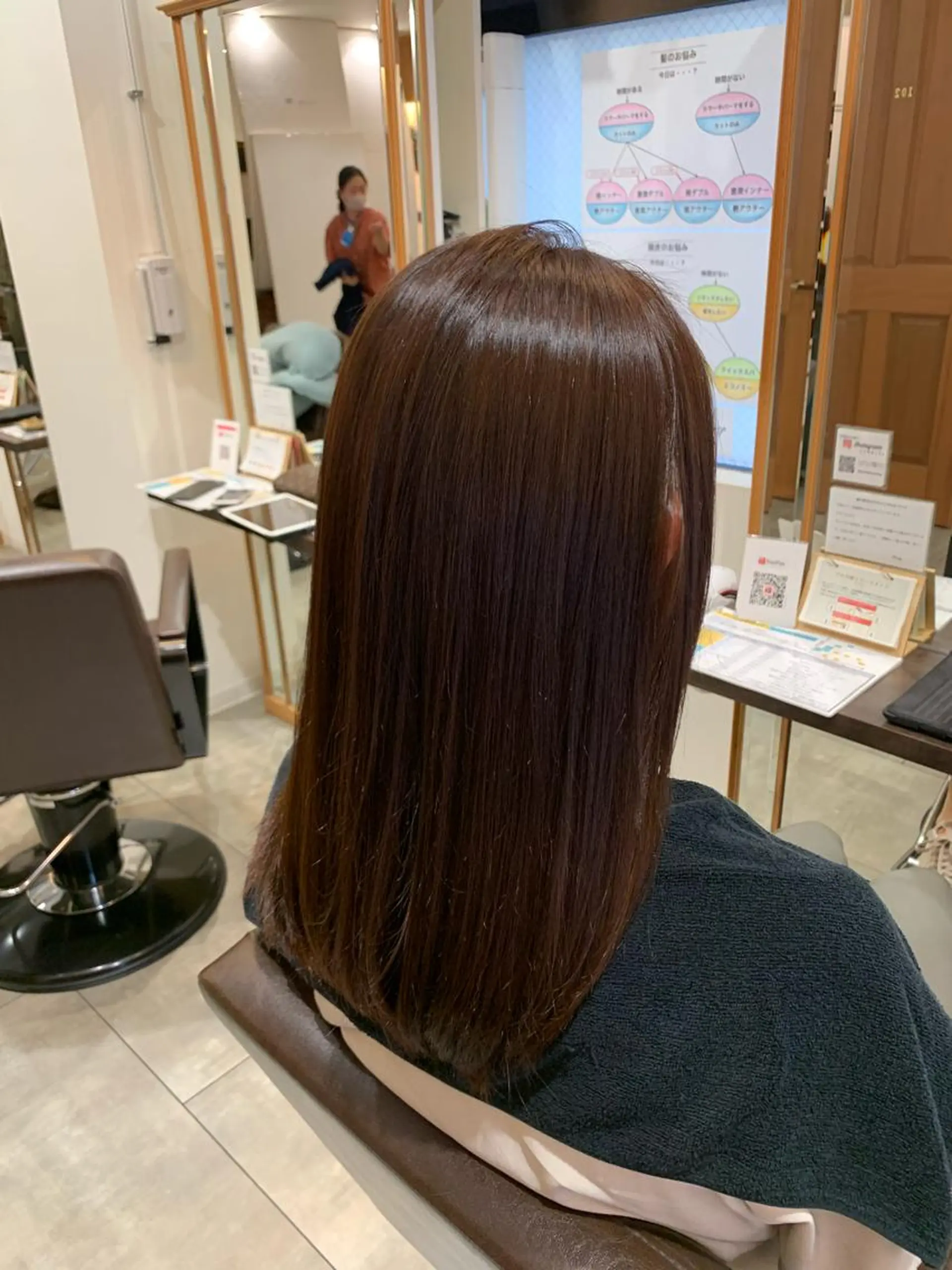 セミロング カラー ピンクカラー 中村 研介のヘアスタイル
