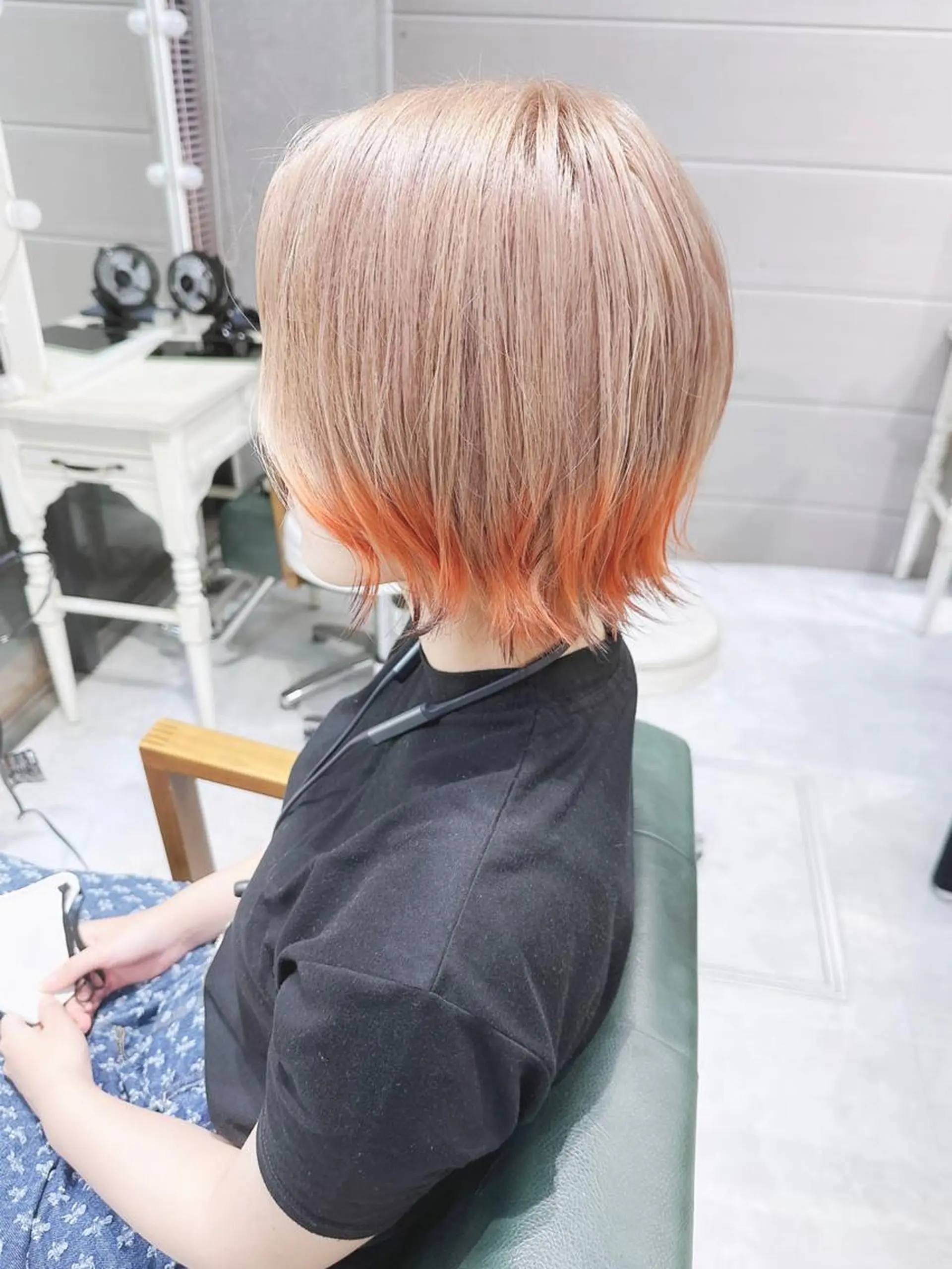 ヘアアレンジ カラー ベージュカラー デザインカラー ミルクティーベージュ オレンジ Days 透明感カラーのヘアスタイル