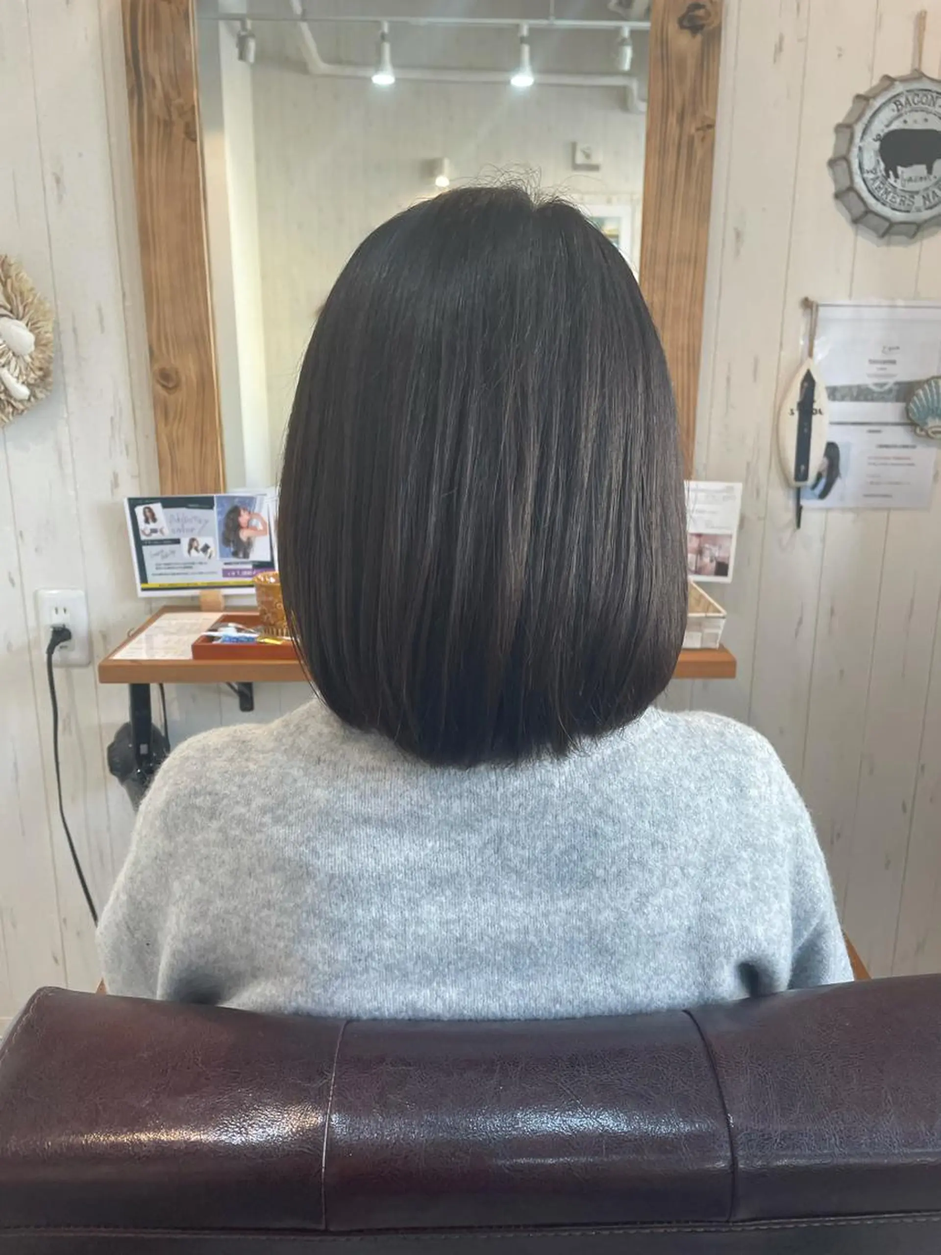 ミディアム ボブ カット 縮毛矯正 トリートメント 小阪 将司のヘアスタイル