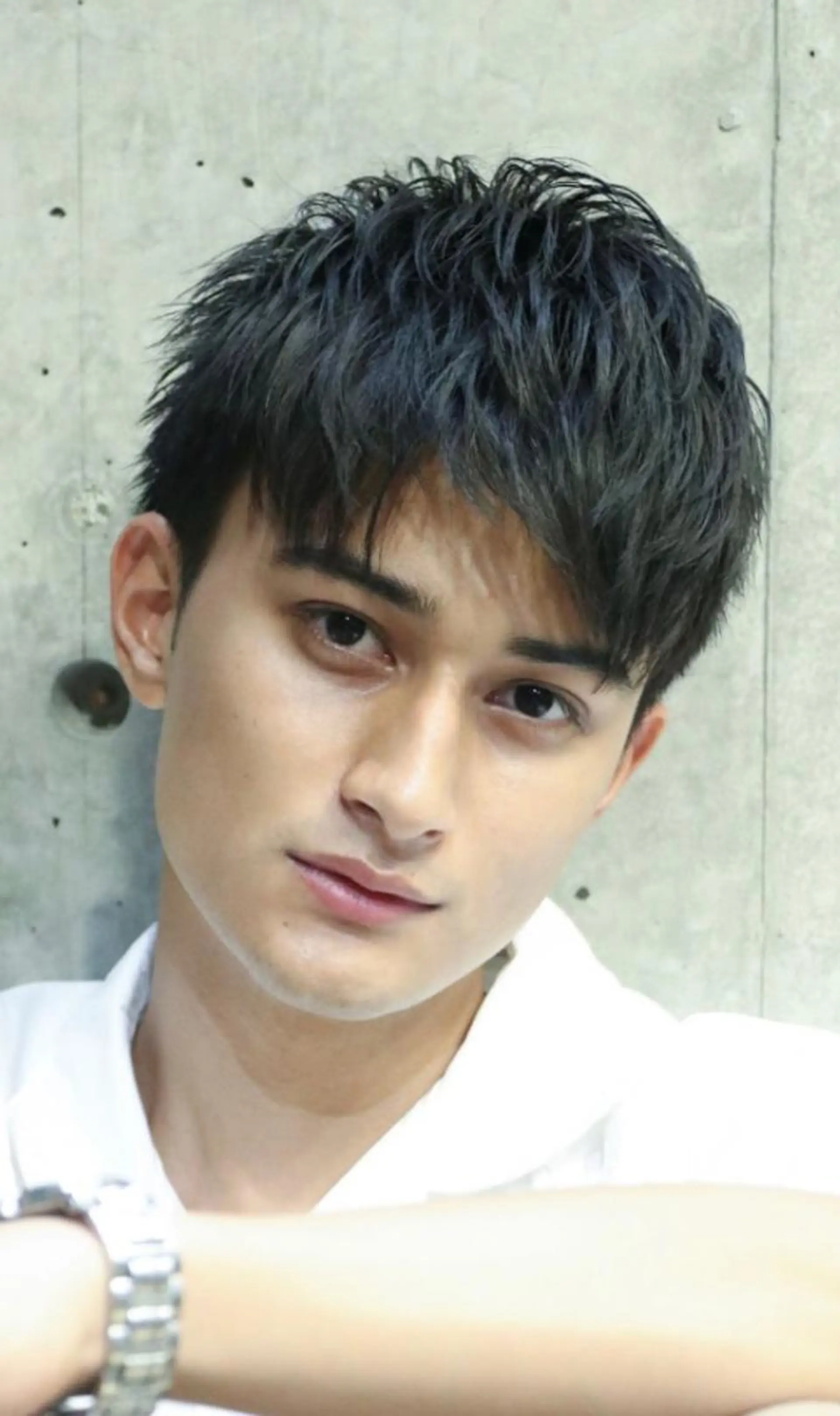 ショート メンズ アップバング MEN’S HAIR PERCUT新宿店所属・ただいま募集は 行っておりませんのヘアスタイル