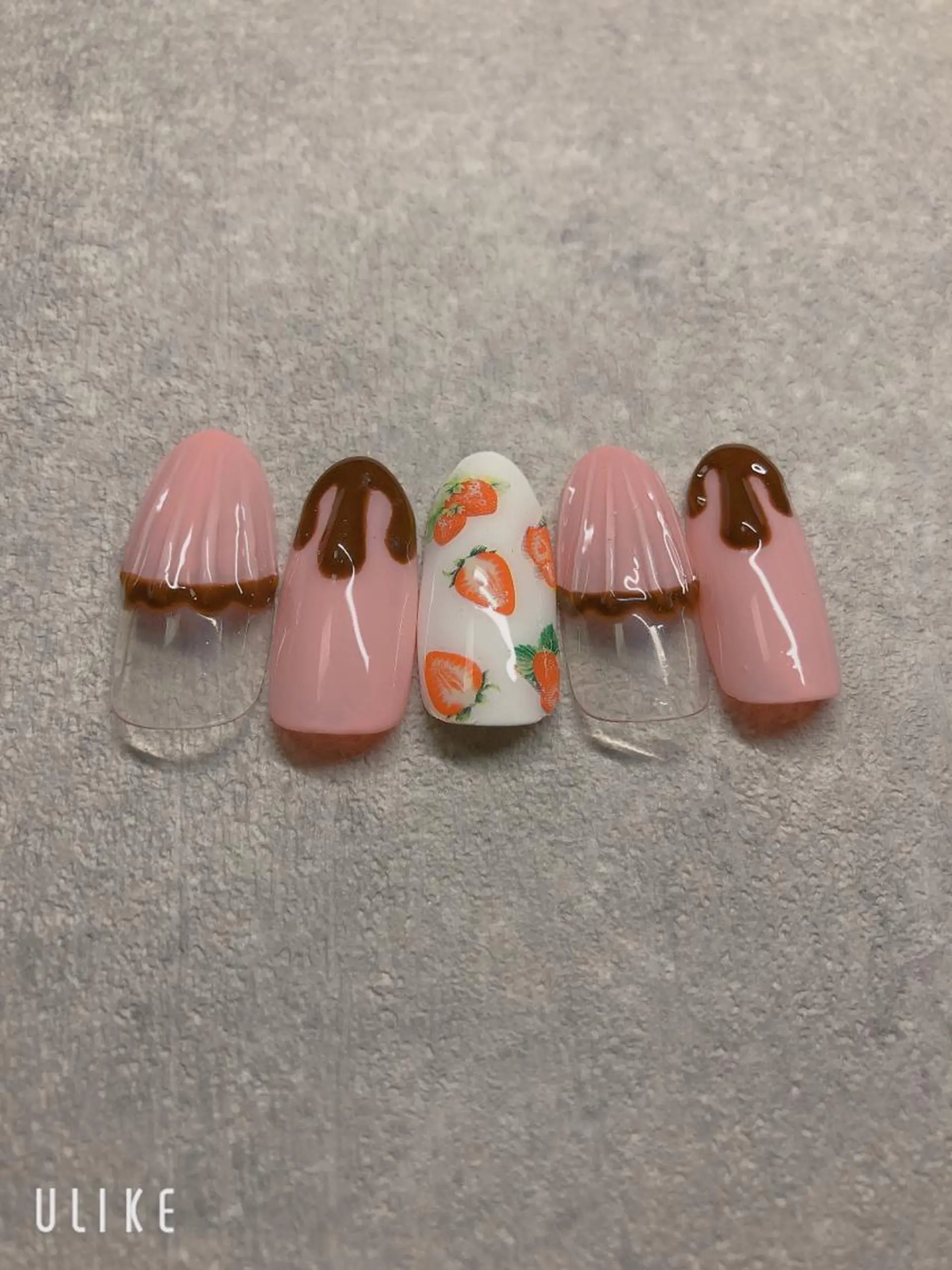 ネイル アートネイル フレンチネイル ジェルネイル グラデーション 韓国ネイル Nail room Bimano所属・Bimano seica♡+°のネイルデザイン