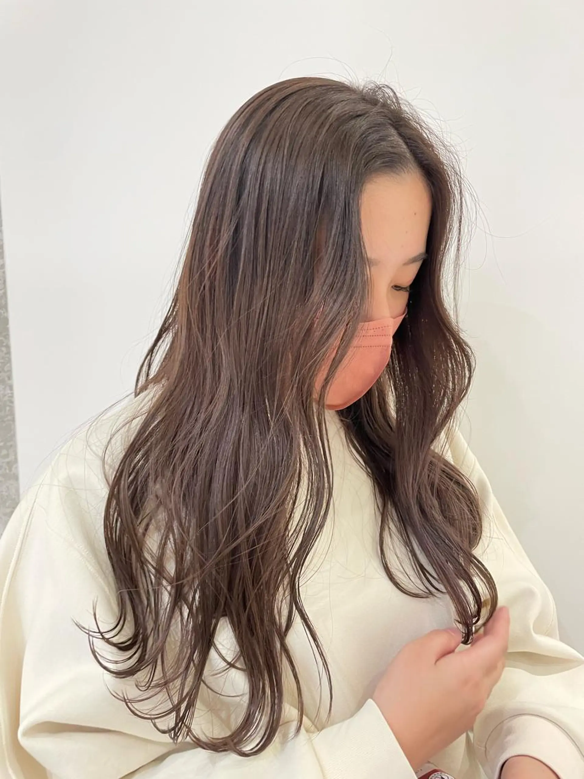 セミロング カラー ベージュカラー ブリーチ ブリーチなしカラー GO TODAY 新宿Aura店所属・ベージュ🤎透明感 カラー🤎anriのヘアスタイル