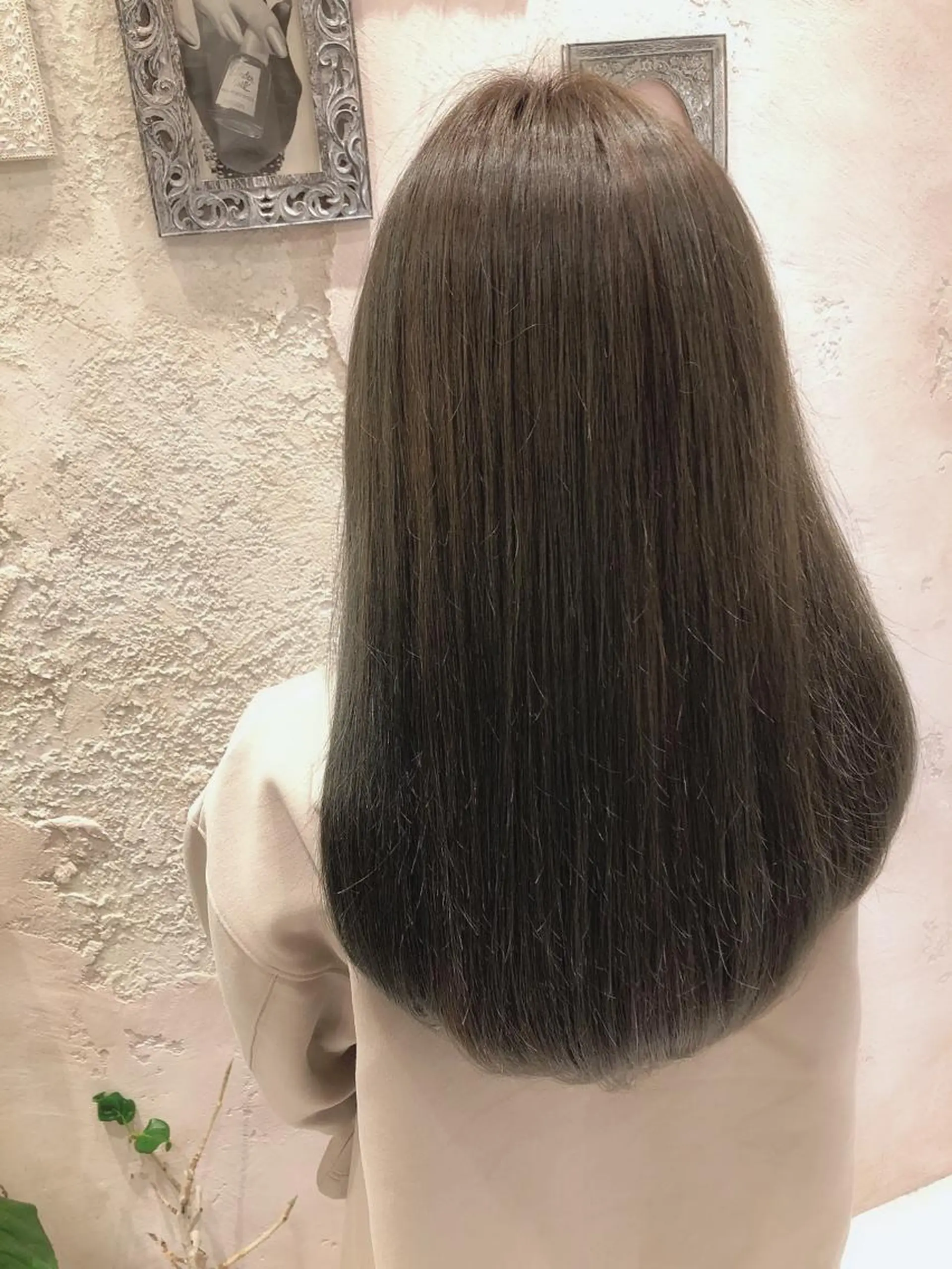 セミロング 似合わせカット 小顔カット ボンドストーリーノヴァ所属・縮毛矯正・髪質改善 ❣️三浦正也のヘアスタイル