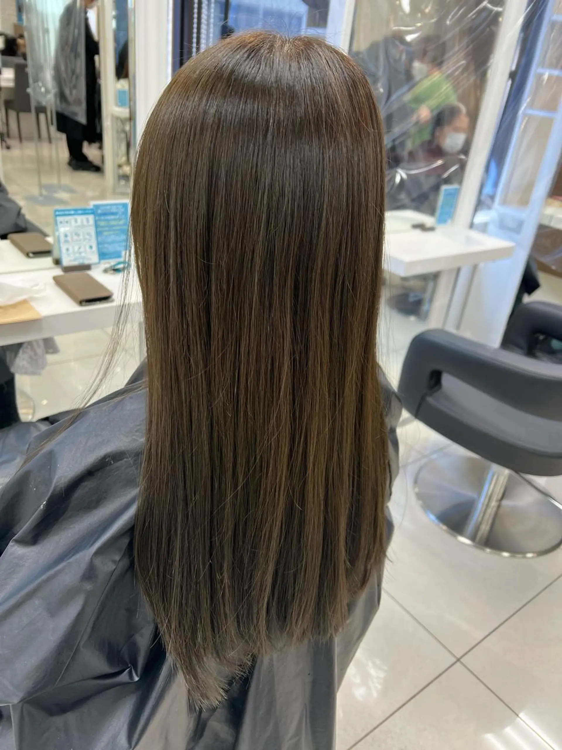 ロング カラー ブリーチ ブリーチなしカラー オリーブカラー カット ヘアカラー トリートメント 暖色カラー💜 中山由梨のヘアスタイル