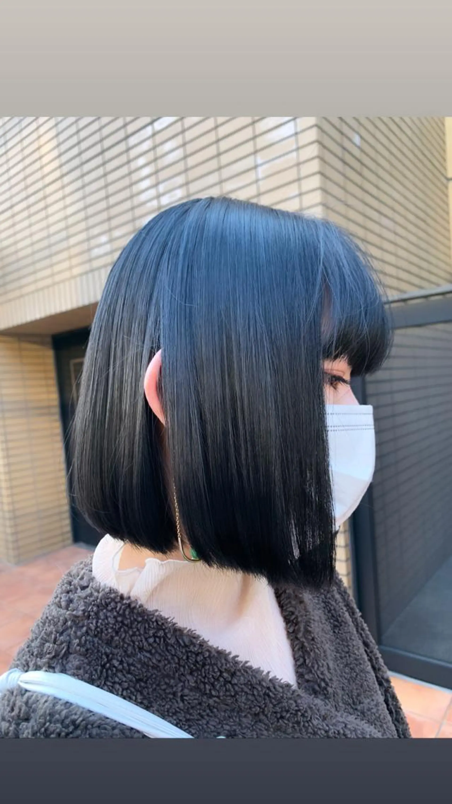 ミディアム ボブ 淡いハイトーンカラー レイヤーカットゆうかのヘアスタイル