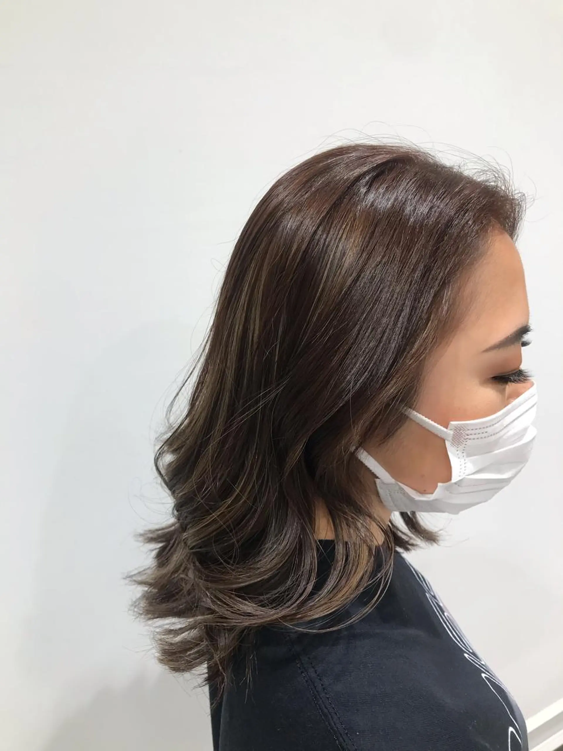 セミロング ハイライト 下條 真のヘアスタイル