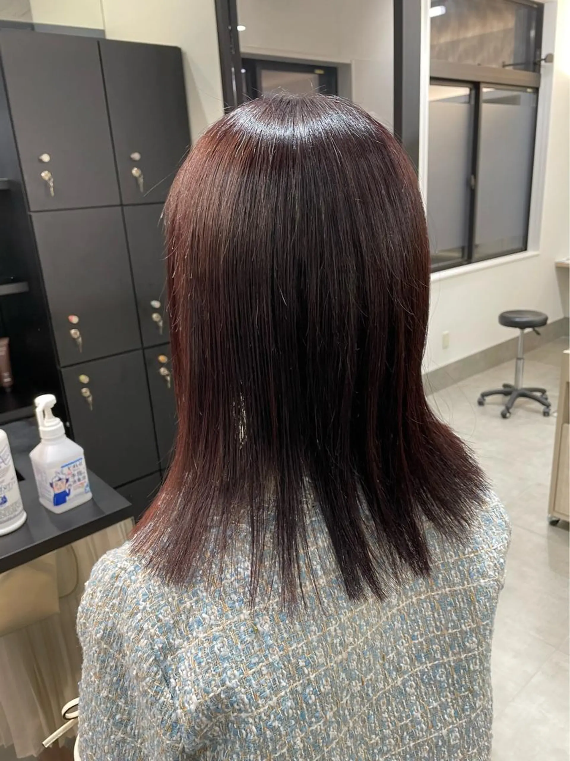 ミディアム カラー ブラウンカラー ピンクカラー ピンクブラウン 山本 美羽のヘアスタイル