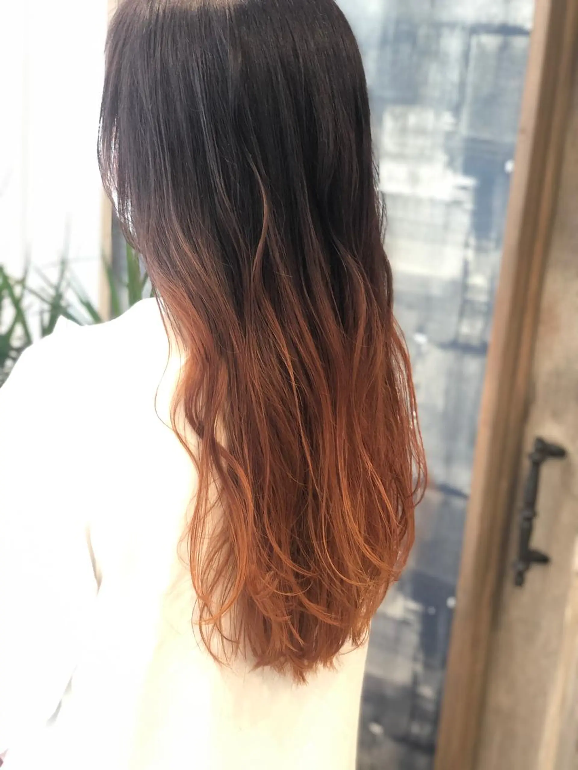 ロング カラー グラデーションカラー オレンジ ヘアカラー トリートメント hair  design  ALBERO所属・日高 香織のヘアスタイル
