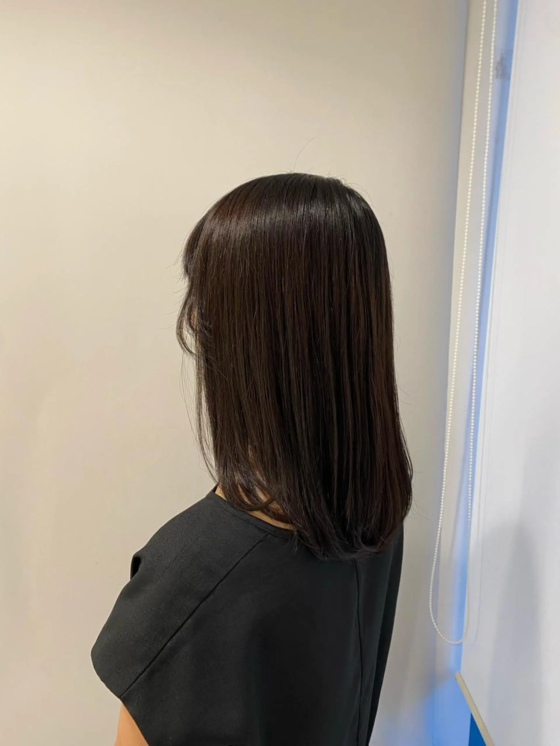 セミロング カラー 🦋‪ハイトーンカラ ー🦋‪熊田 史織のヘアスタイル