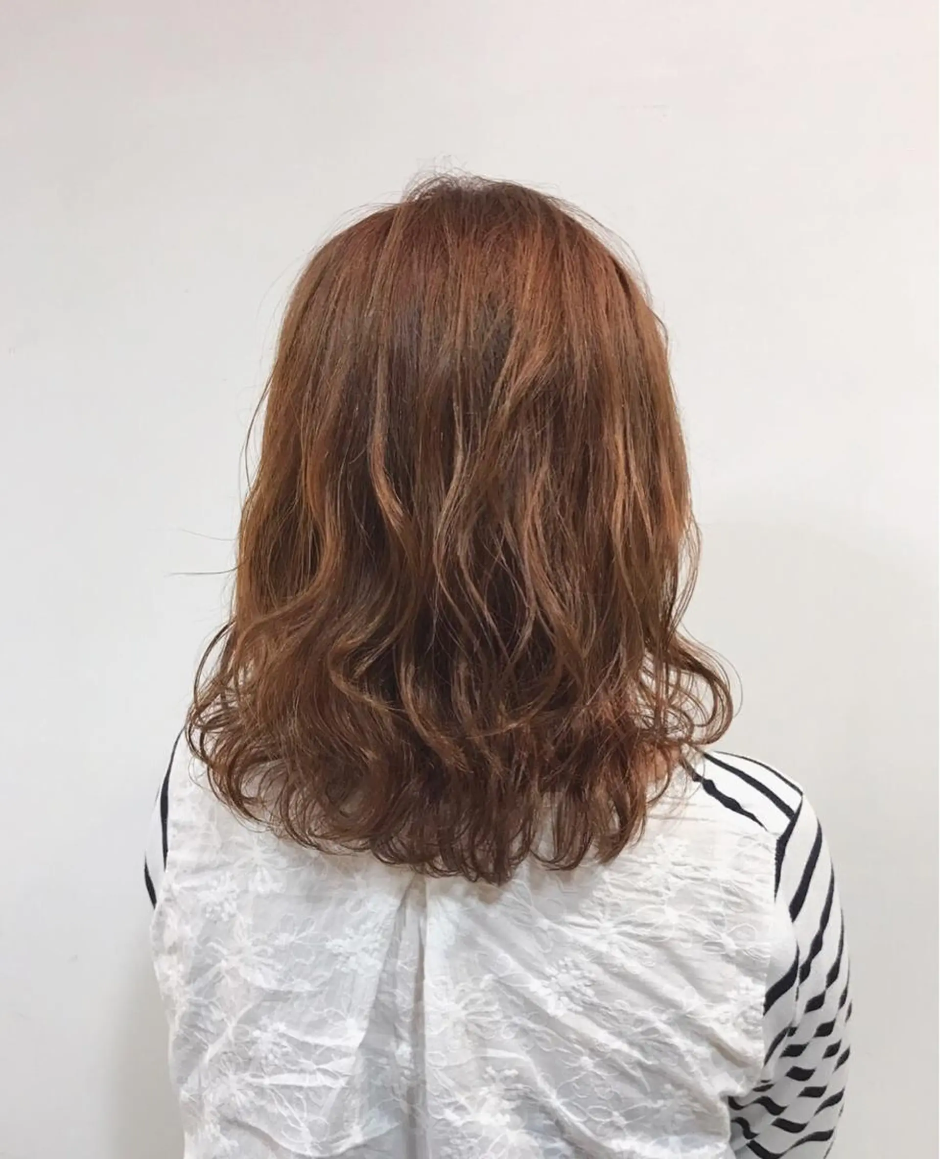 ミディアム カラー 透明感カラー ハイライトカラー ピンクカラー ハイライト RoL by apollo所属・横浜ブリーチムラ直し 特化美容師/海崎剛史のヘアスタイル