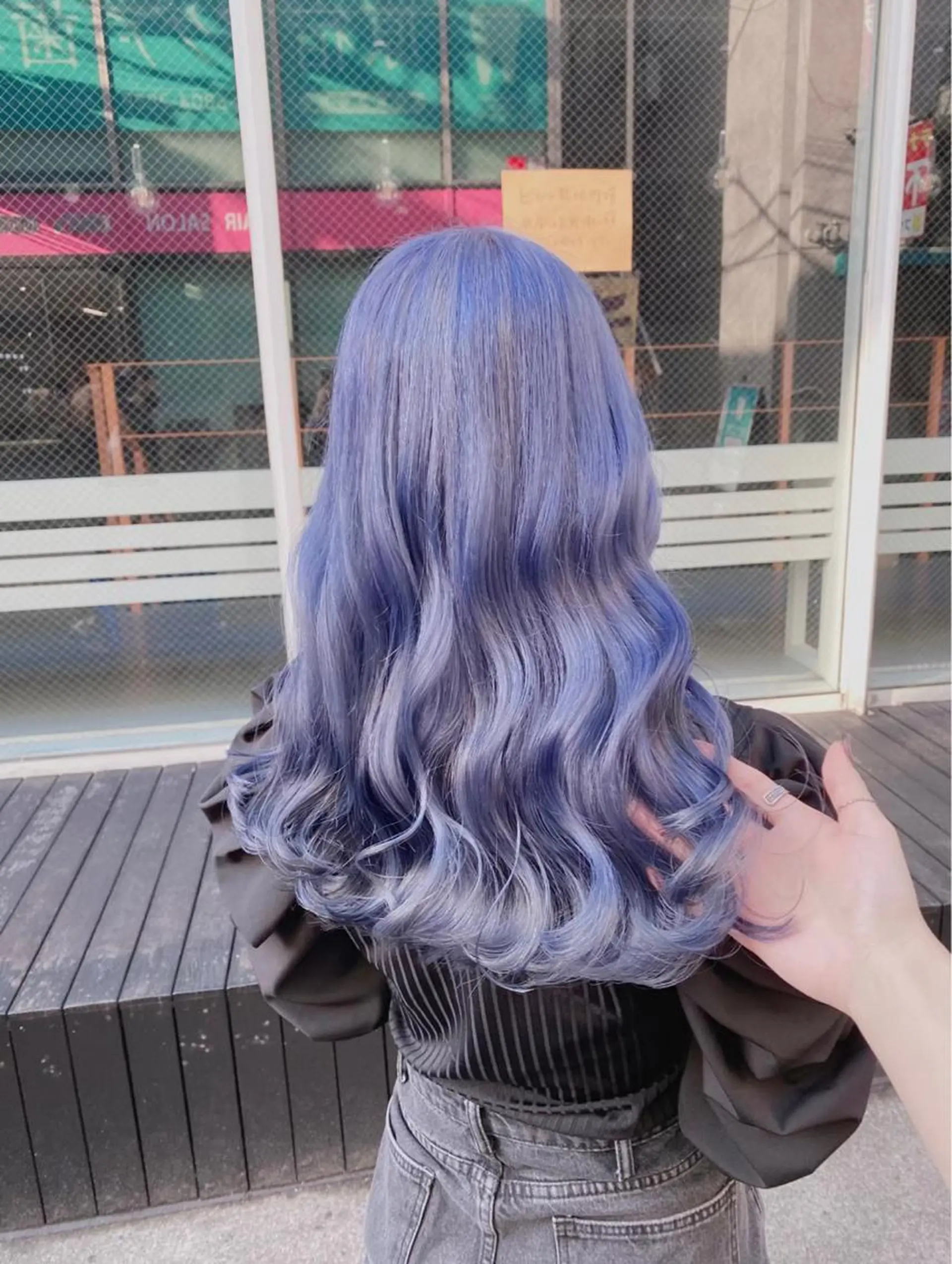 ロング カラー ヘアカラー トリートメント ヘアセット 🩶【推しハイトーン 】yuzu🩶のヘアスタイル