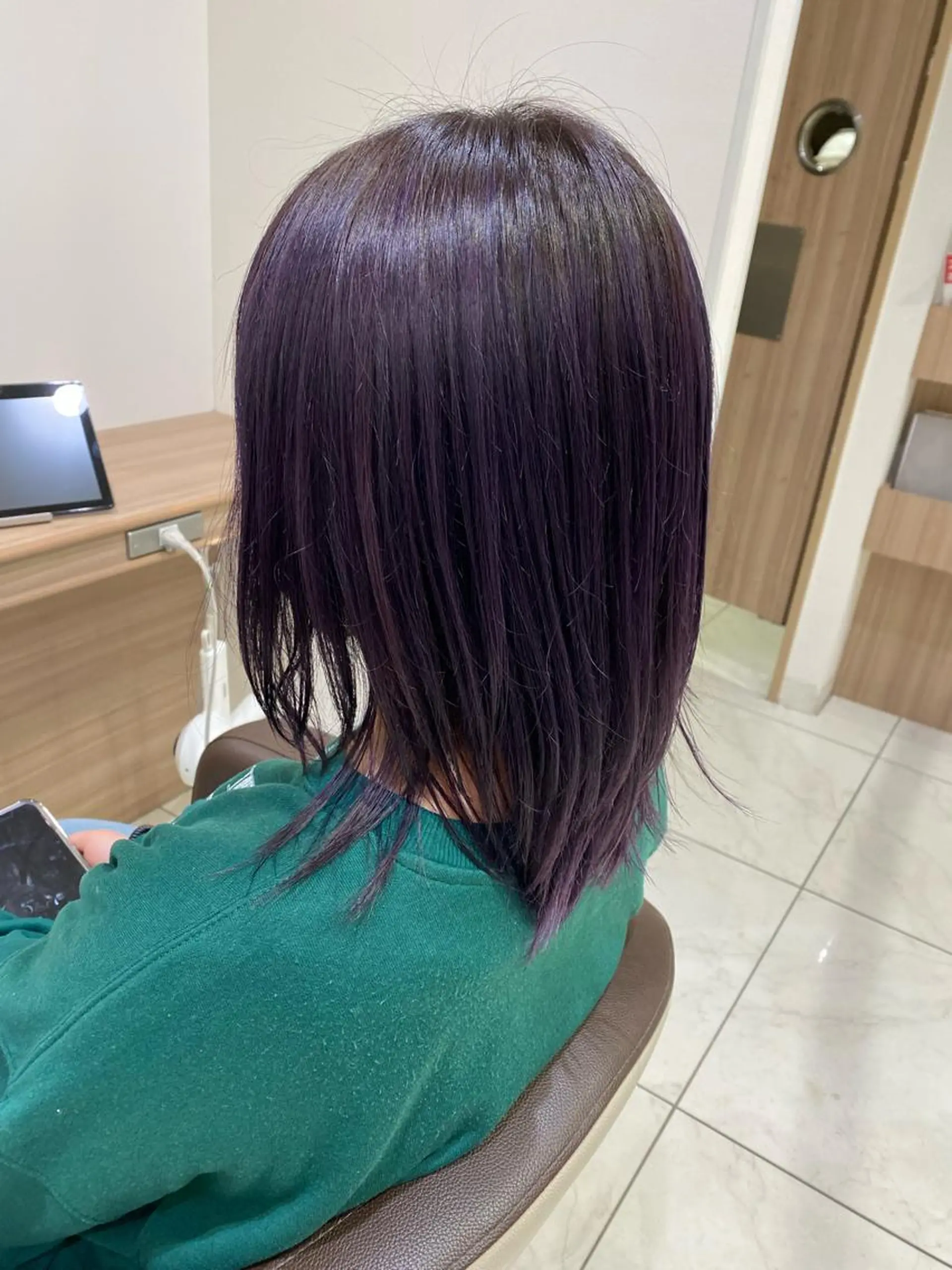 ミディアム カラー 奥村 美郁子のヘアスタイル