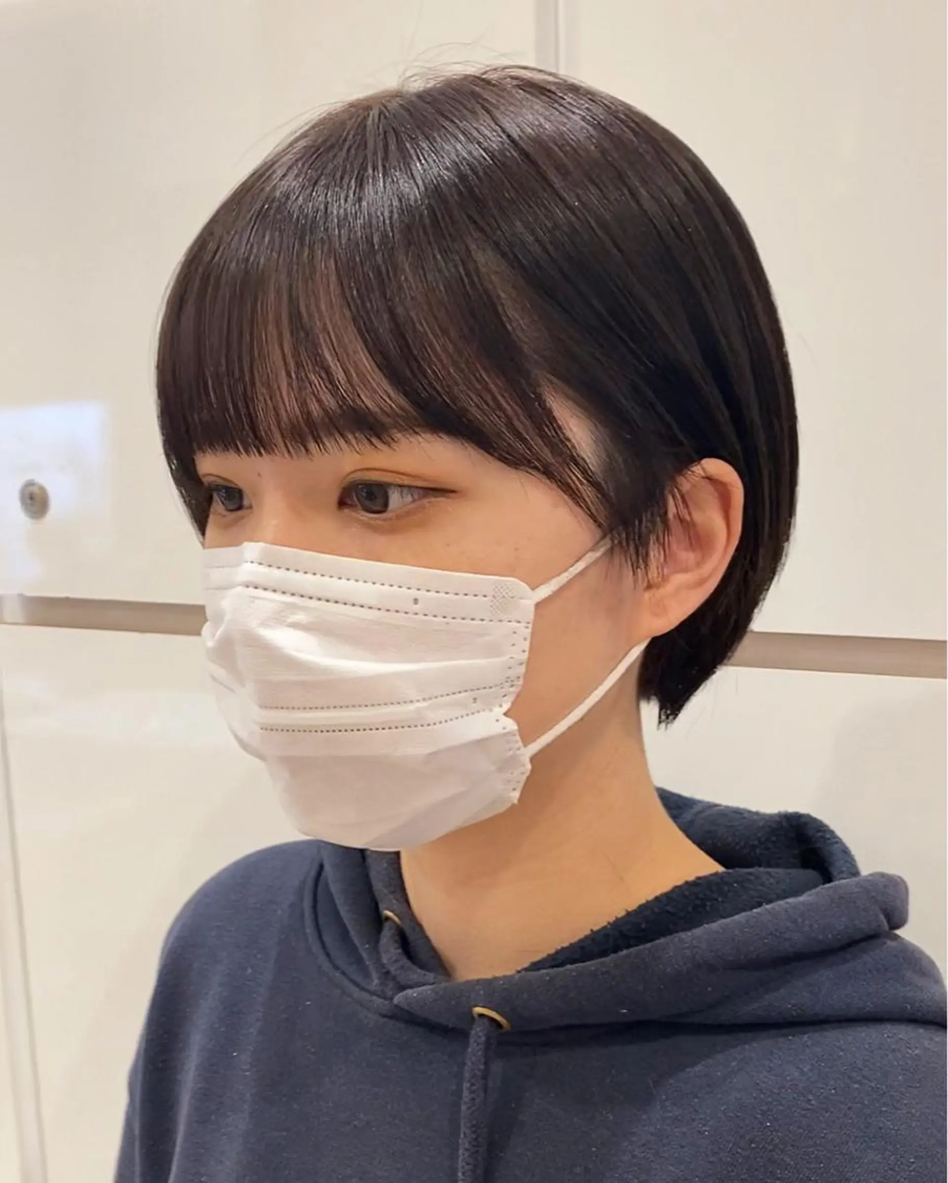ショート カラー パーマ ヘアアレンジ 切りっぱなしボブ ベージュカラー ハイトーンカラー インナーカラー ピンクカラー 🌿ブリーチ/髪質 改善/🌿‬JINのヘアスタイル